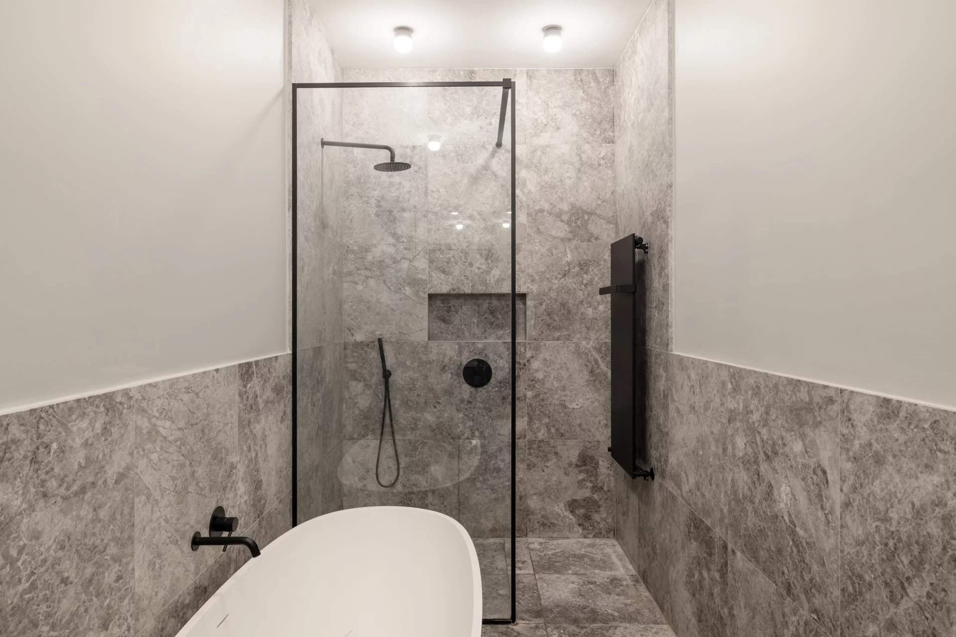 London  - Apartment 2 Bedrooms - picture 11