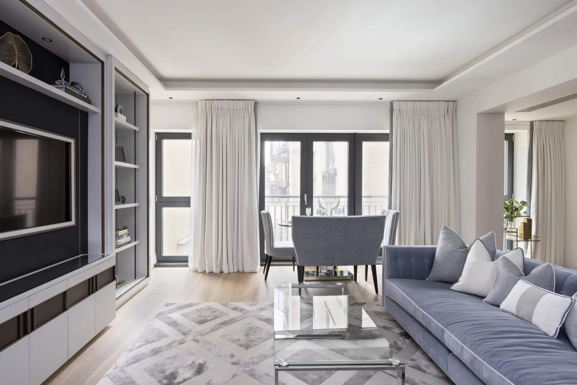 London  - Apartment 2 Bedrooms - picture 4