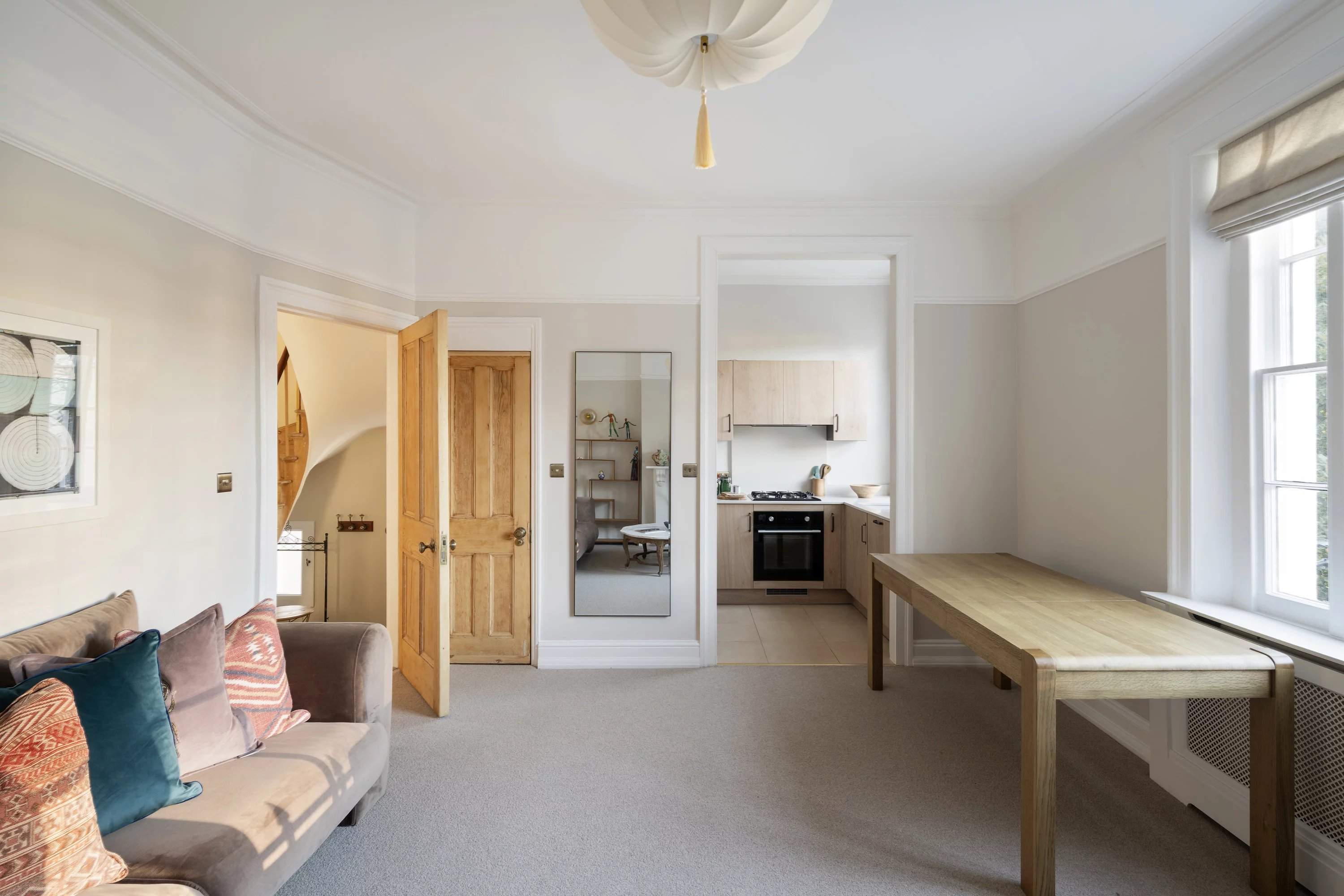 Hill Road, Little Venice / Maida Vale picture 1