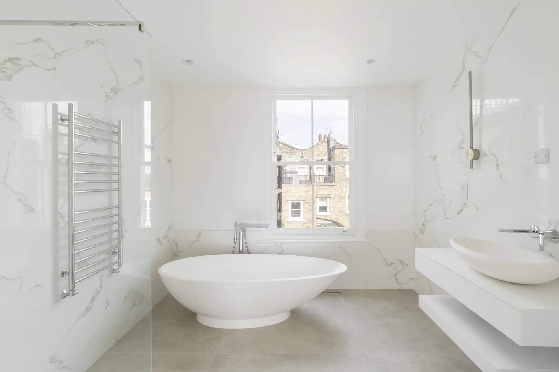 London  - Apartment 3 Bedrooms - picture 9