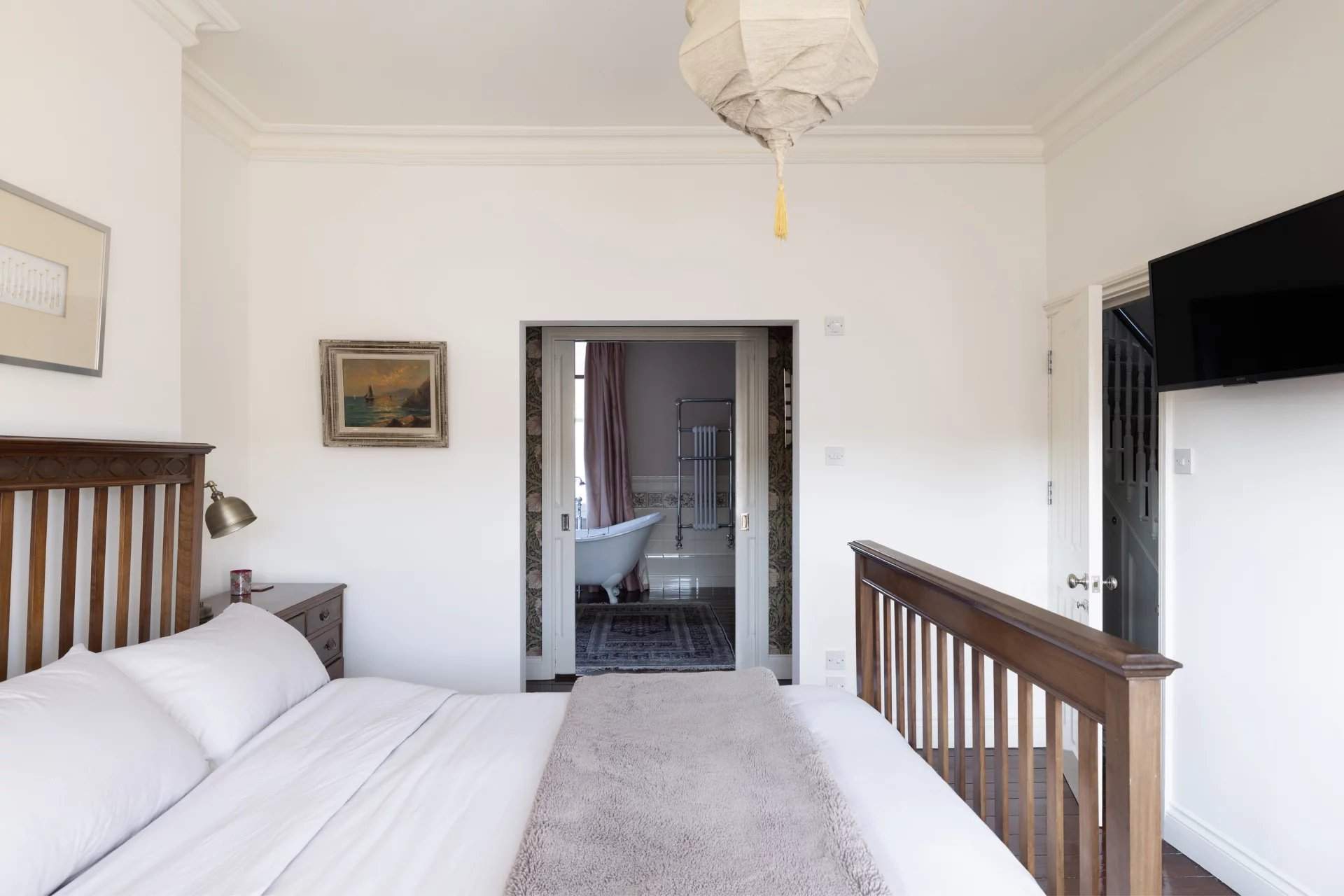 London  - House 4 Bedrooms - picture 12