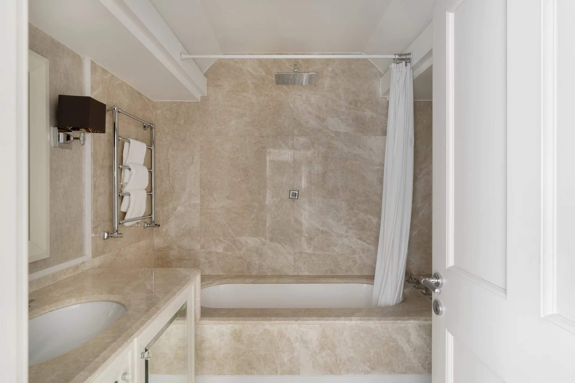 London  - Apartment 2 Bedrooms - picture 12