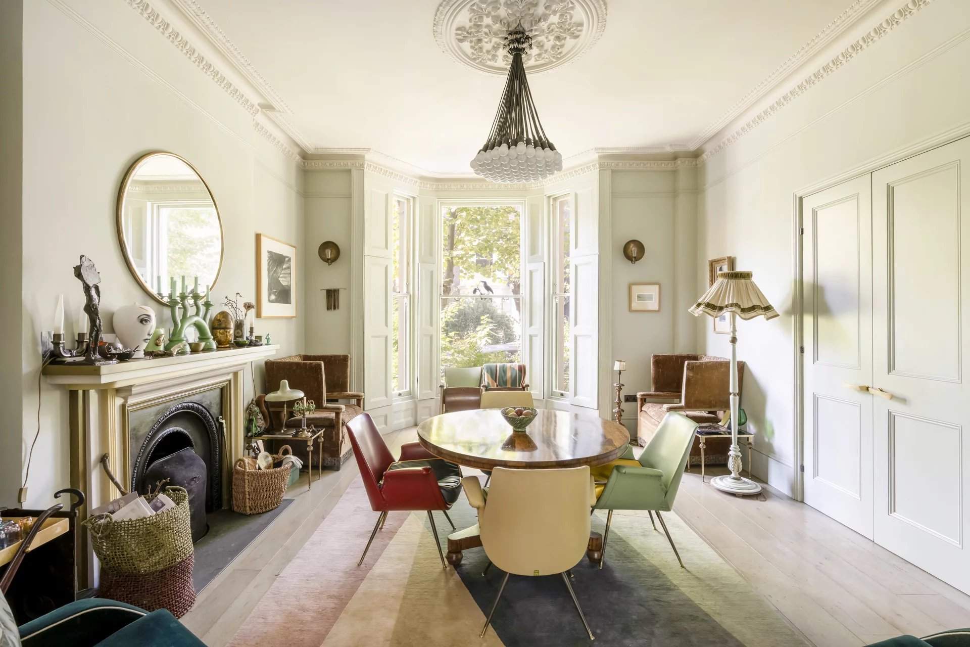 London  - House 5 Bedrooms - picture 1