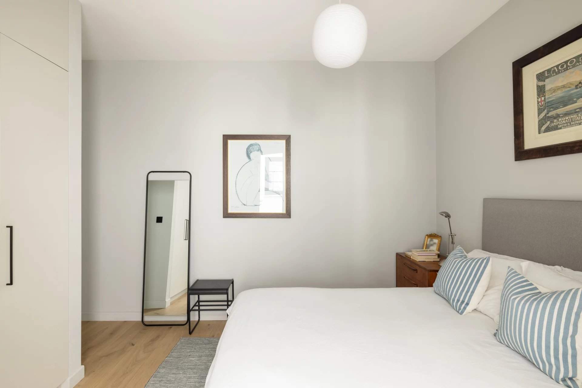 London  - Apartment 2 Bedrooms - picture 13