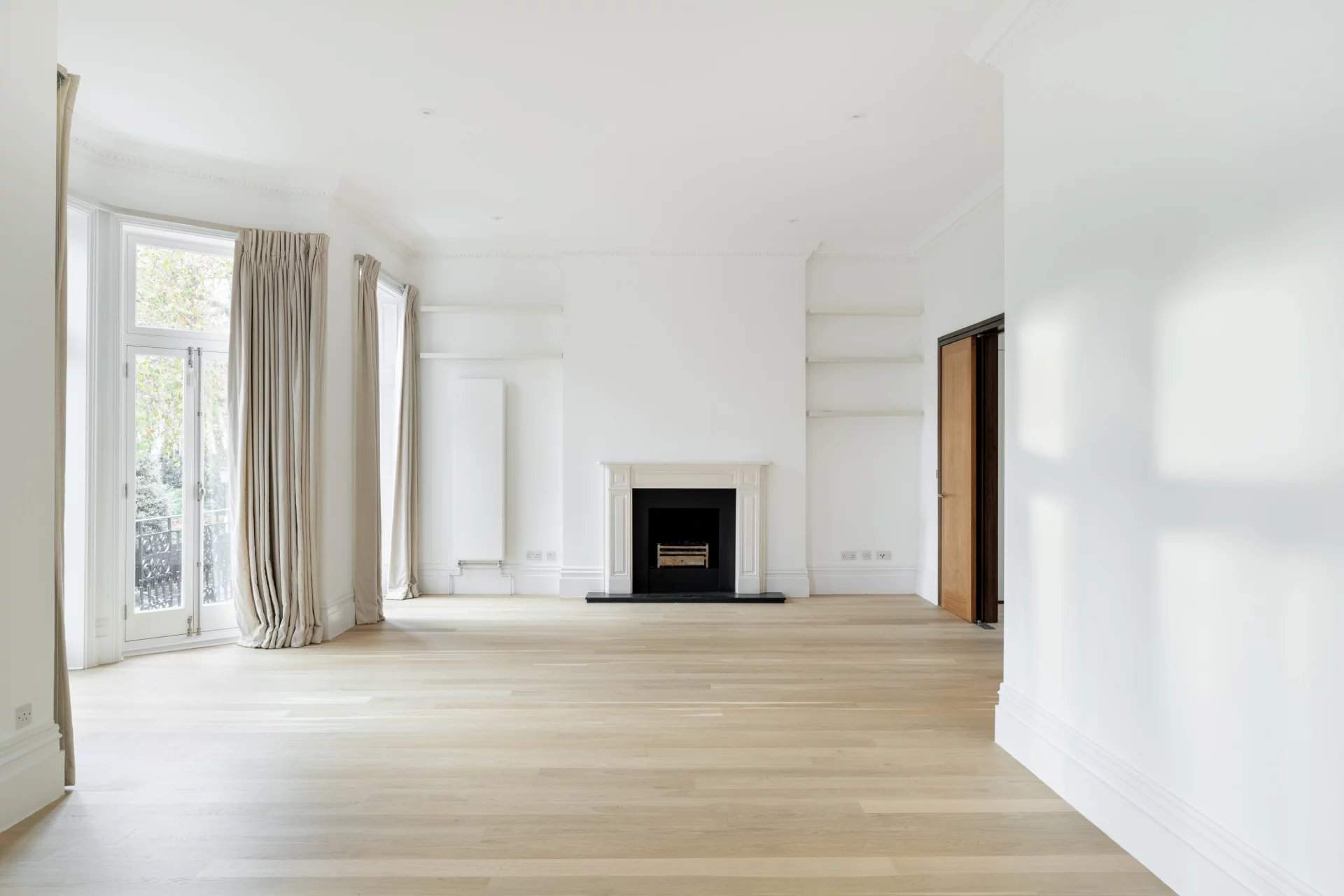 London  - Apartment 2 Bedrooms - picture 4