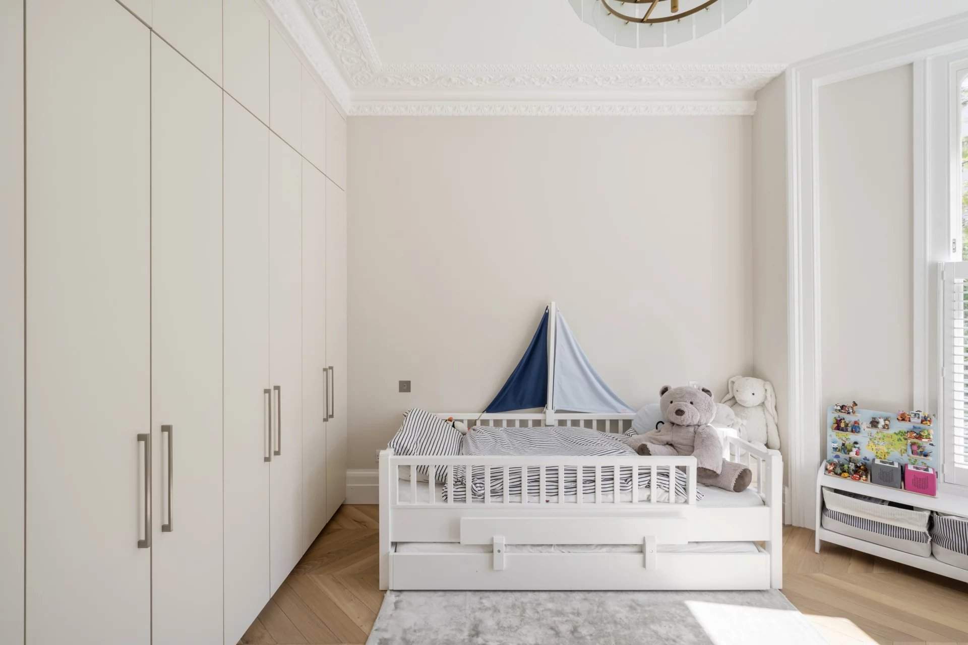 London  - Apartment 3 Bedrooms - picture 12