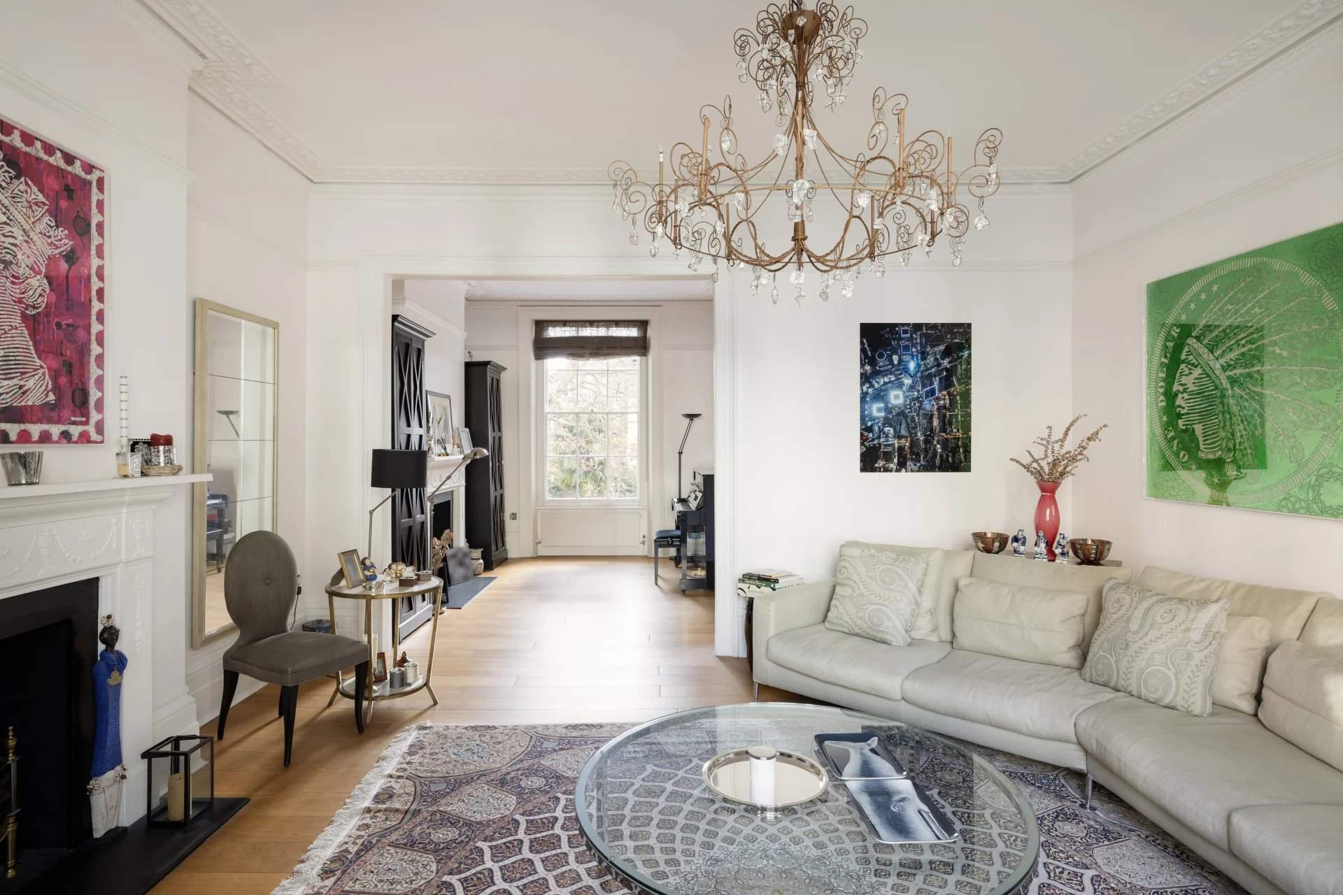 London  - House 5 Bedrooms - picture 3