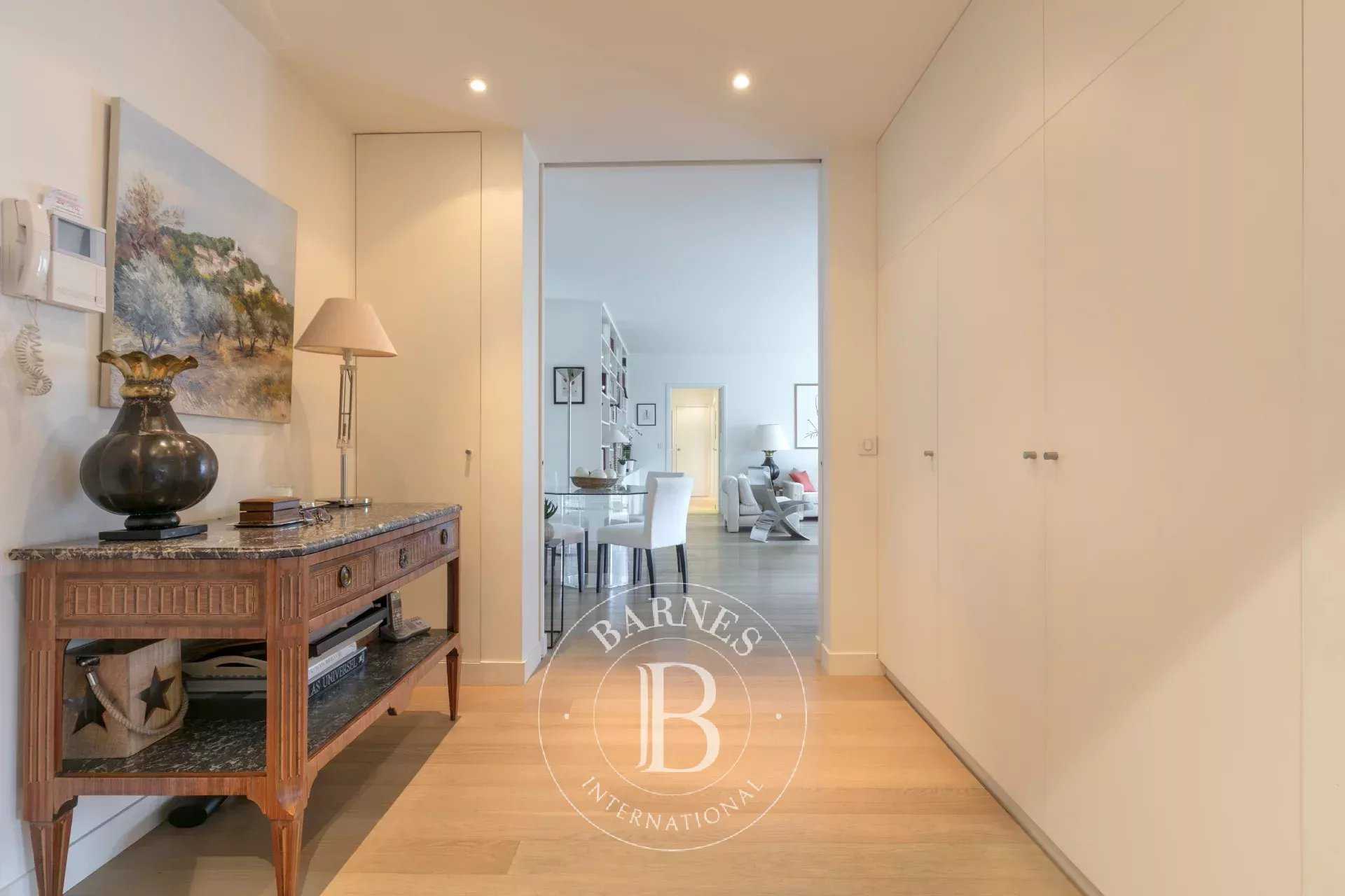 Saint-Cloud  - Apartment 