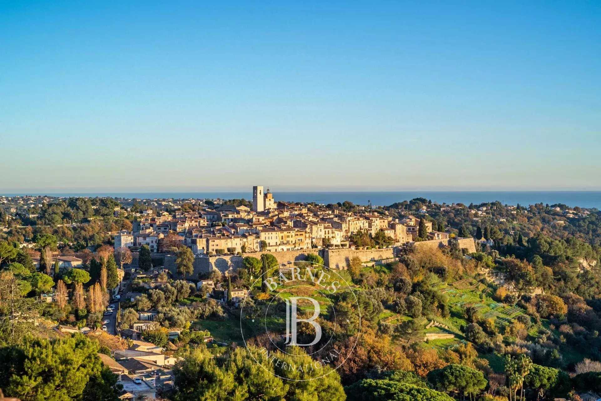 Saint-Paul-de-Vence  - Property 7 Bedrooms