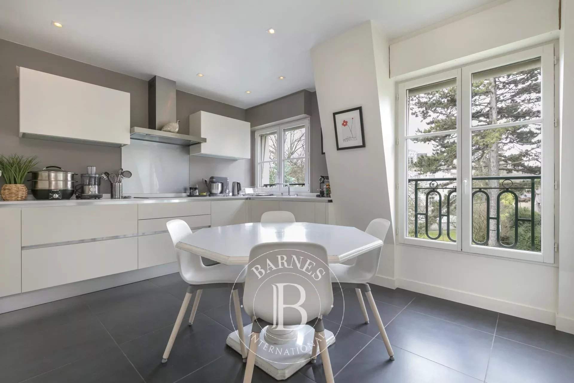 Saint-Cloud  - Apartment  - picture 9