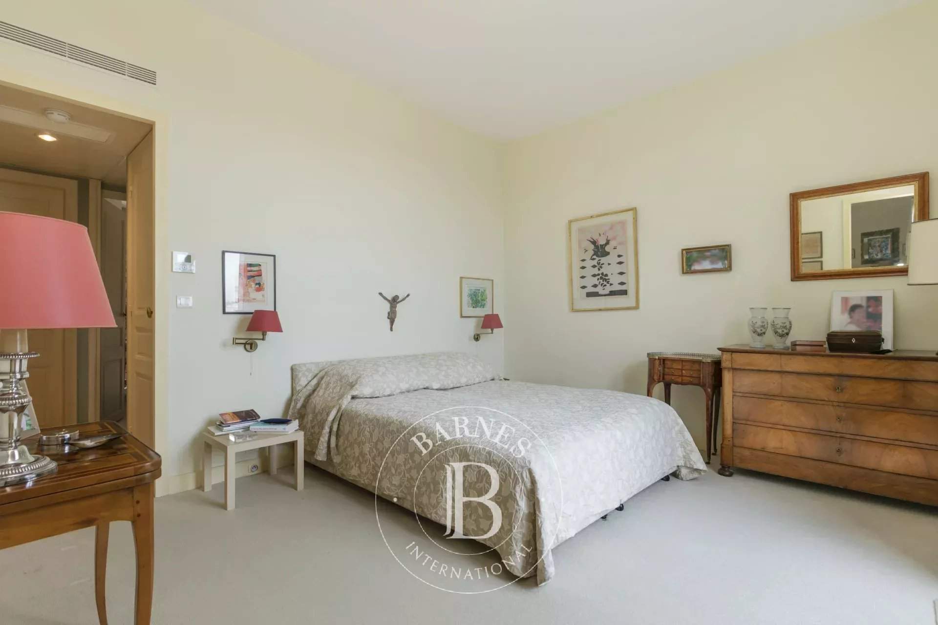 Paris  - Appartement 5 Pi&egrave;ces, 1 Chambre - picture 11