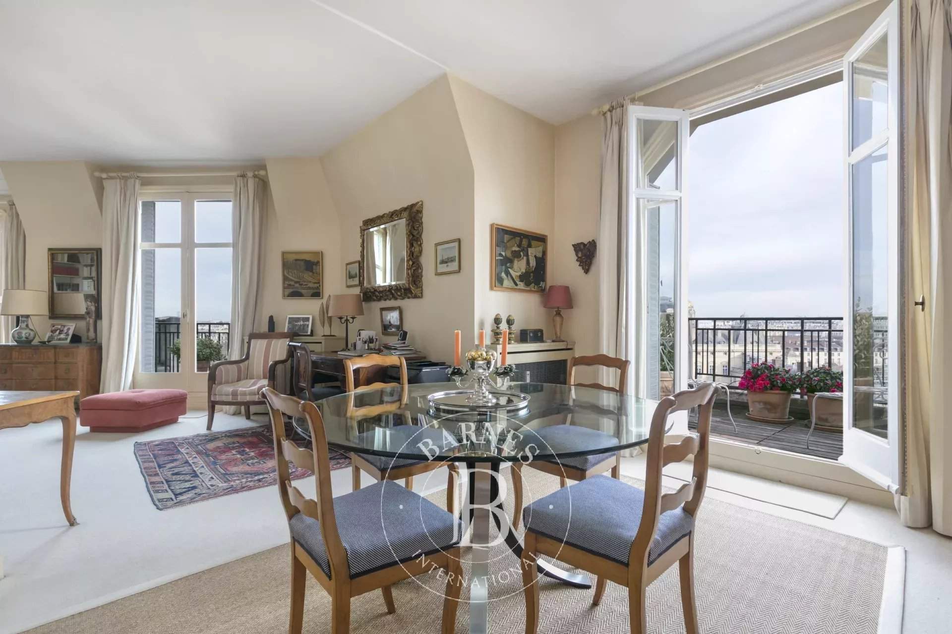 Paris  - Appartement 5 Pi&egrave;ces, 1 Chambre - picture 7