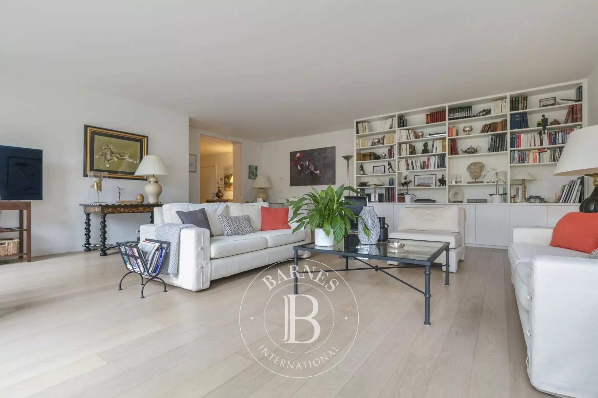 Saint-Cloud  - Apartment  - picture 2