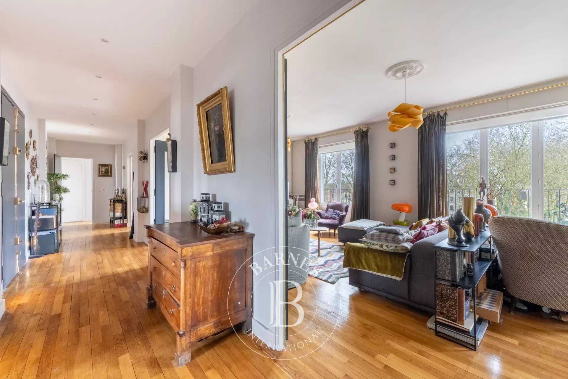 Versailles  - Appartement 7 Pi&egrave;ces 4 Chambres