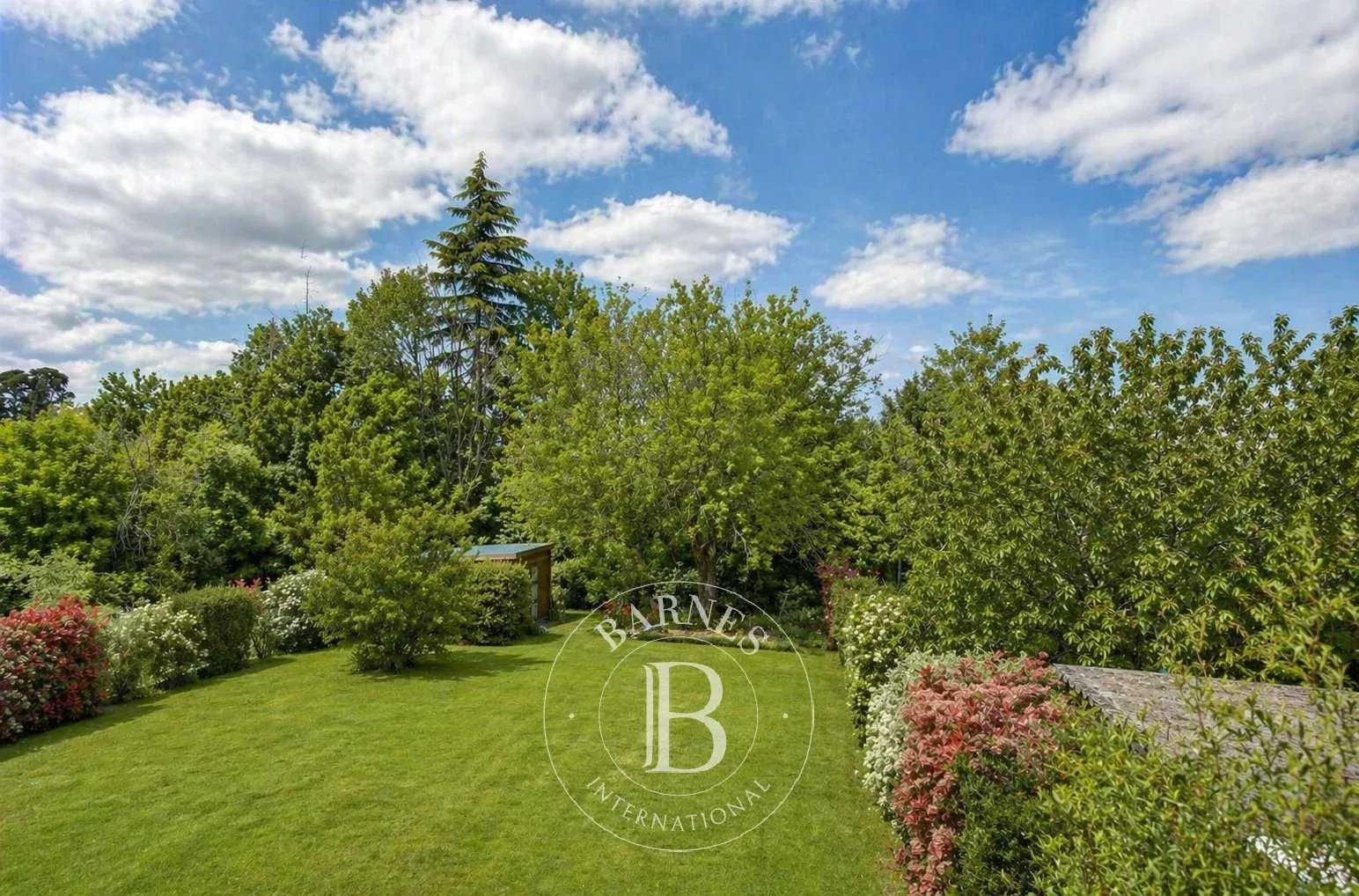 Les Loges-en-Josas  - House 4 Bedrooms