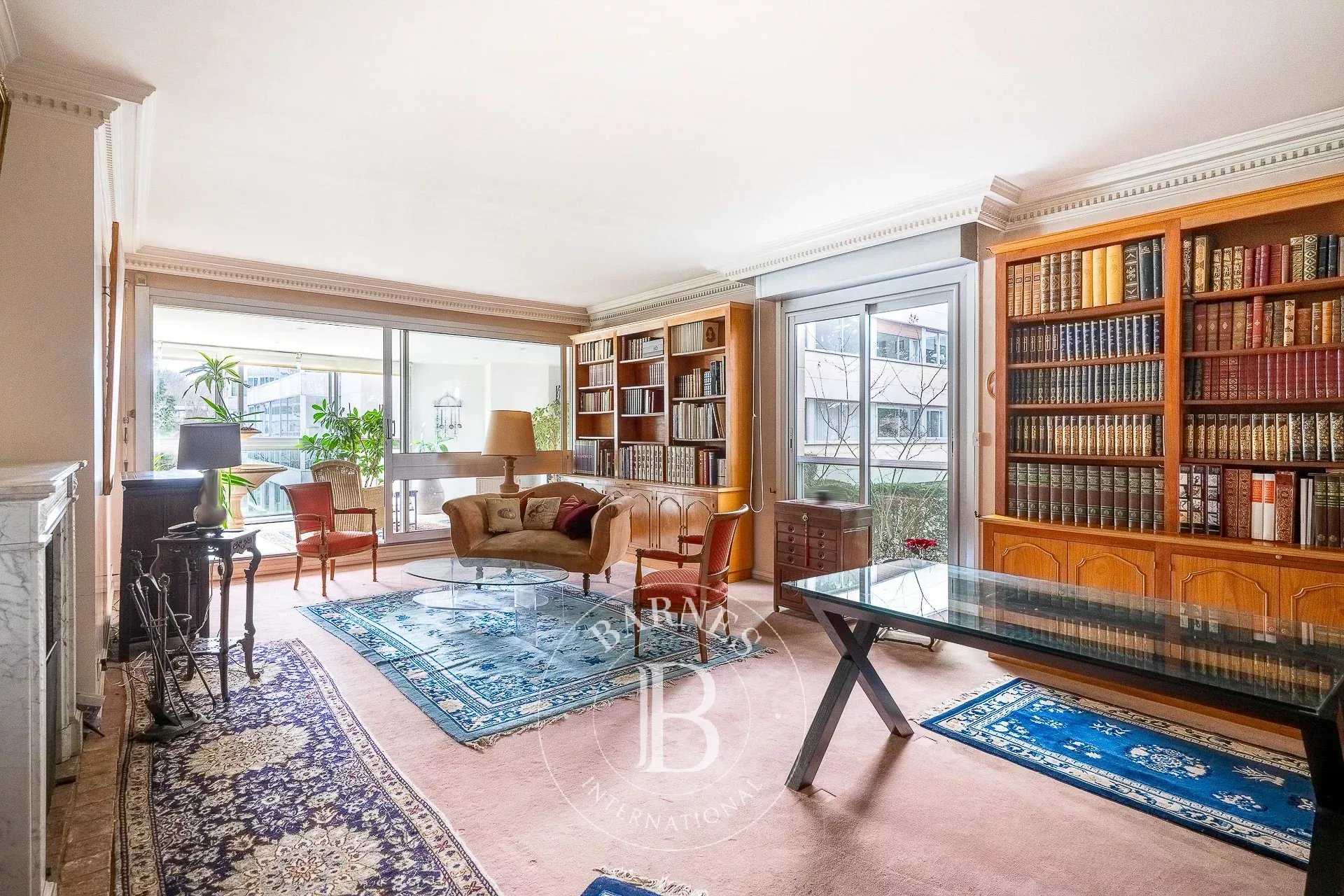 Le Chesnay  - Apartment 2 Bedrooms