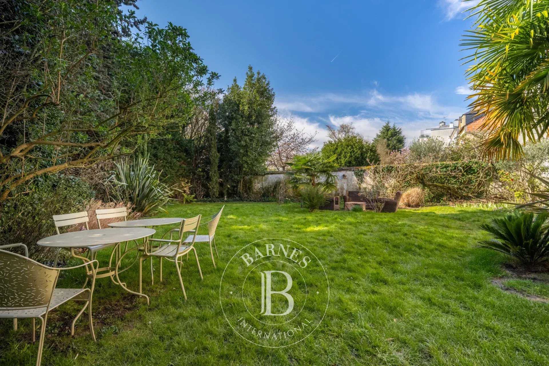 Versailles  - Casa 10 Cuartos 6 Habitaciones