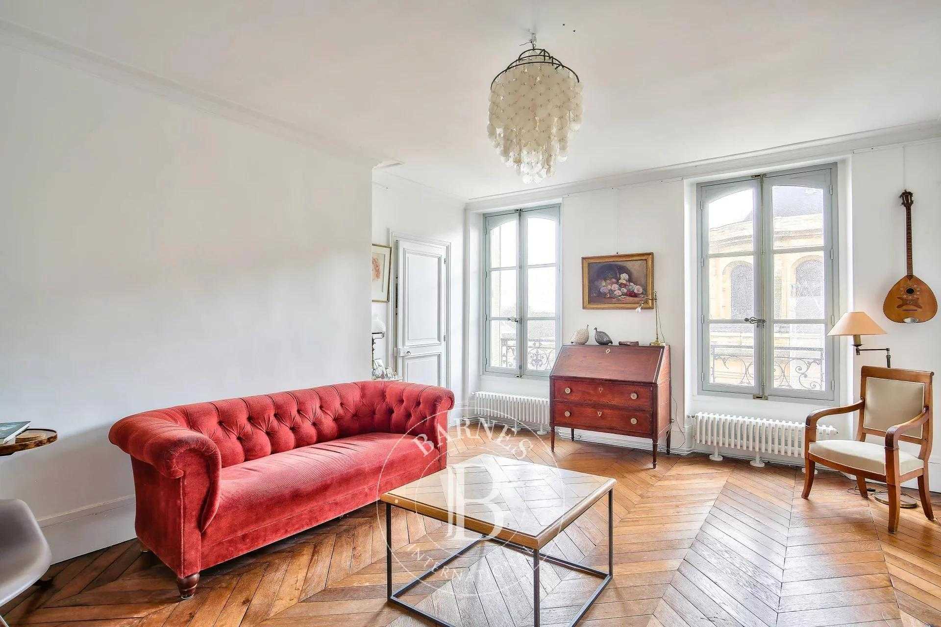 Versailles  - Appartement 5 Pièces 3 Chambres