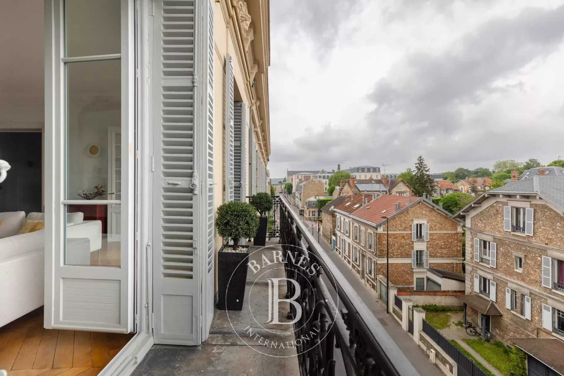 Versailles  - Appartement 7 Pièces 4 Chambres
