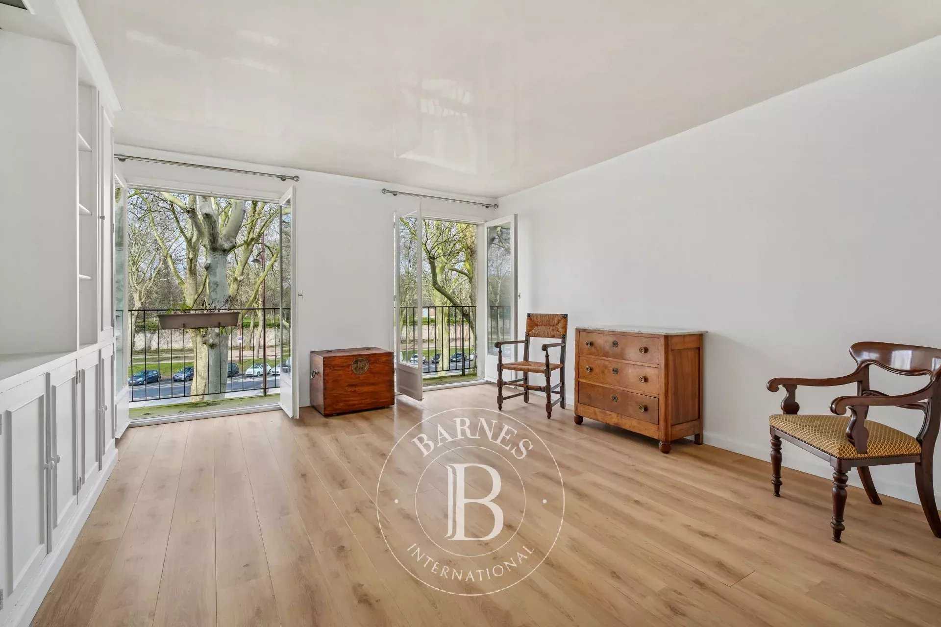 Versailles  - Piso 4 Cuartos 3 Habitaciones