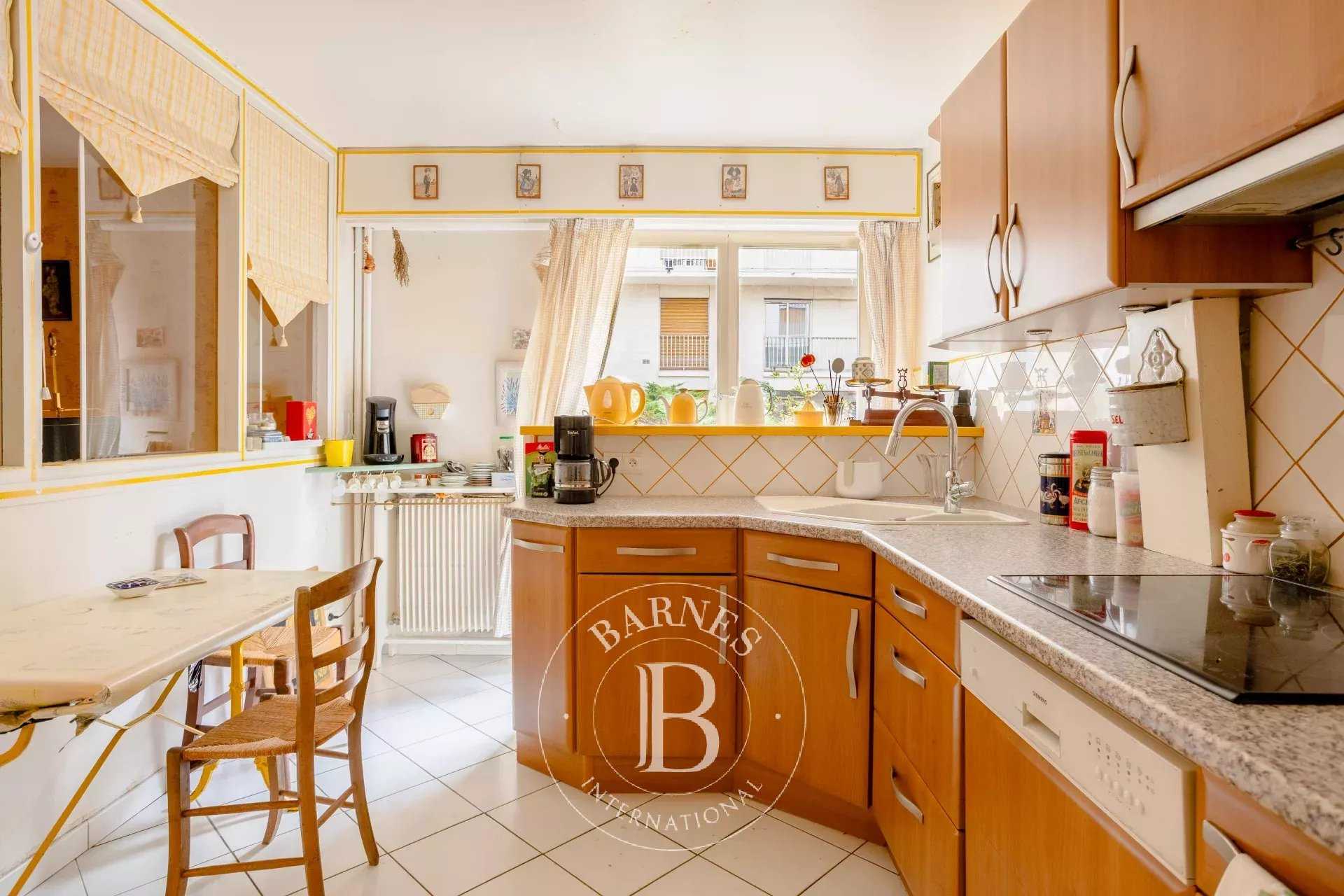 Versailles  - Appartement 4 Pièces 2 Chambres