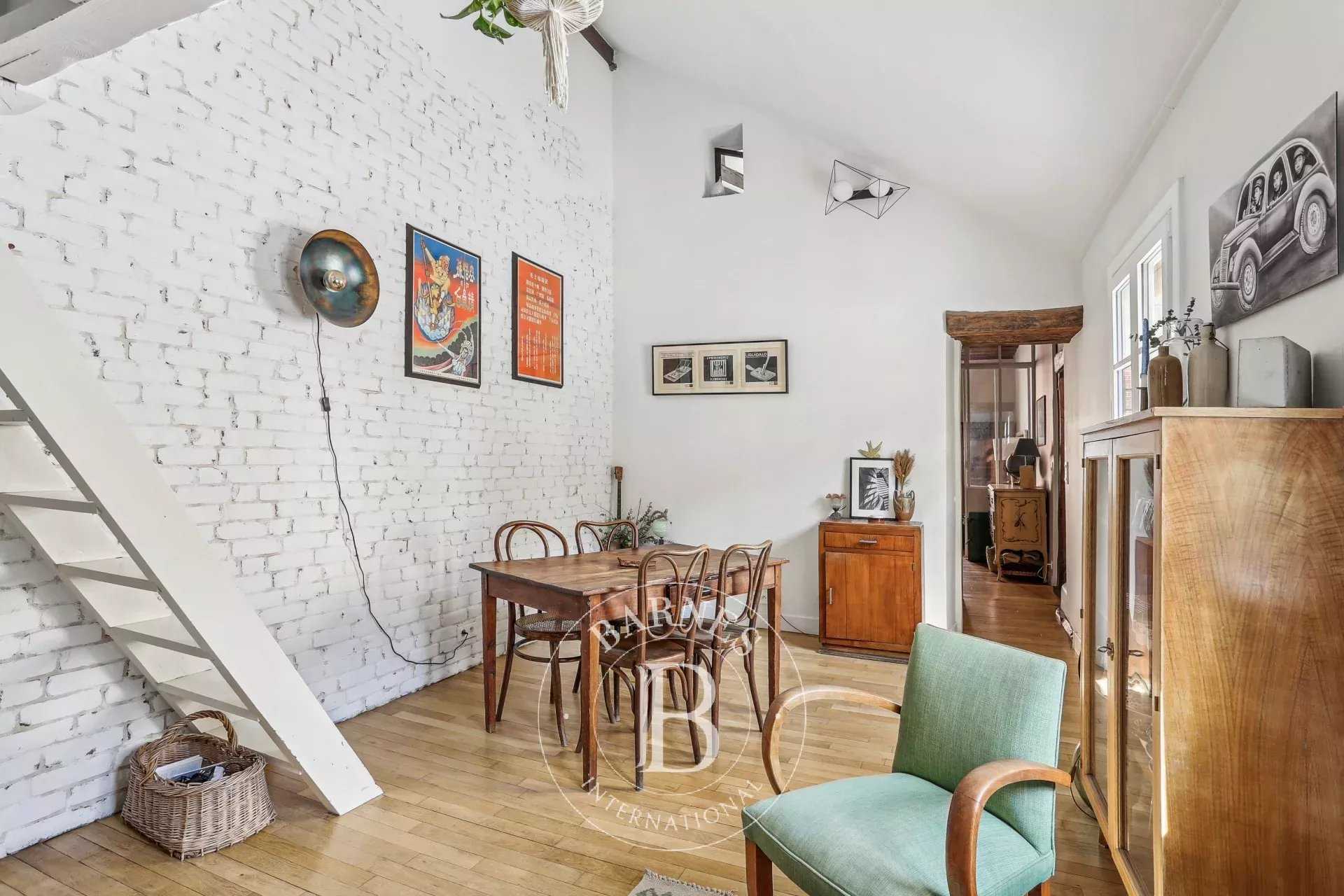 Versailles  - Piso 3 Cuartos 2 Habitaciones