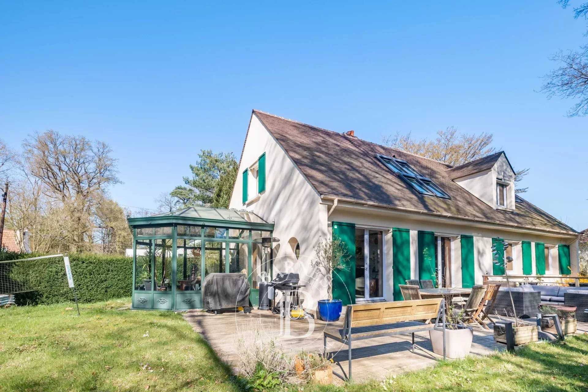 L'Étang-la-Ville  - Maison 9 Pi&egrave;ces 5 Chambres