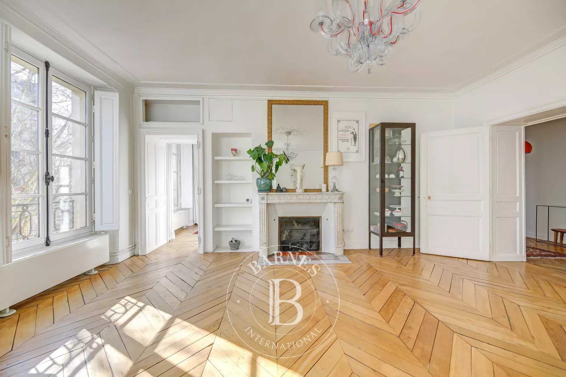 Versailles  - Appartement 5 Pièces 4 Chambres