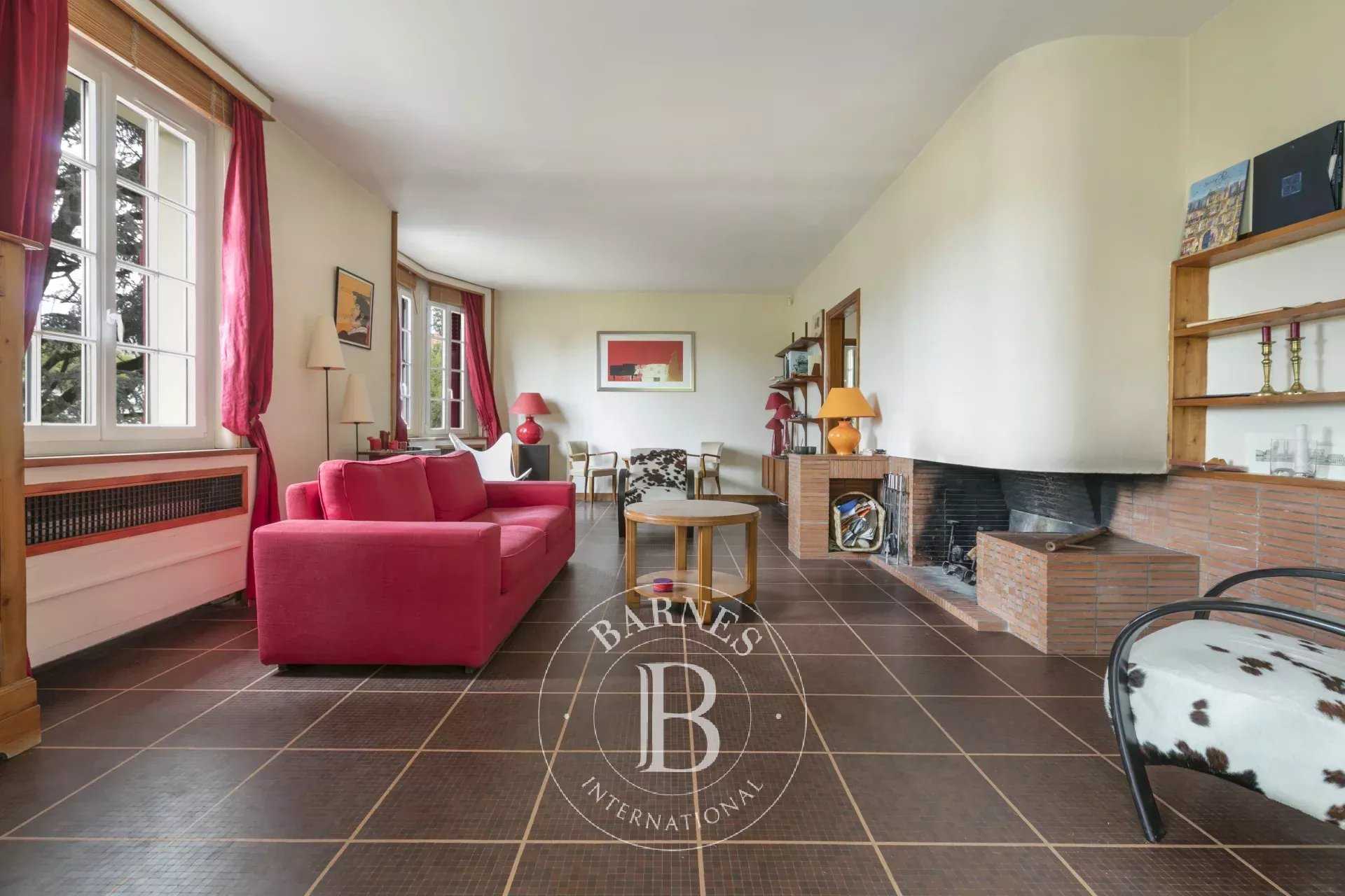 L'Étang-la-Ville  - Maison 7 Pièces 4 Chambres
