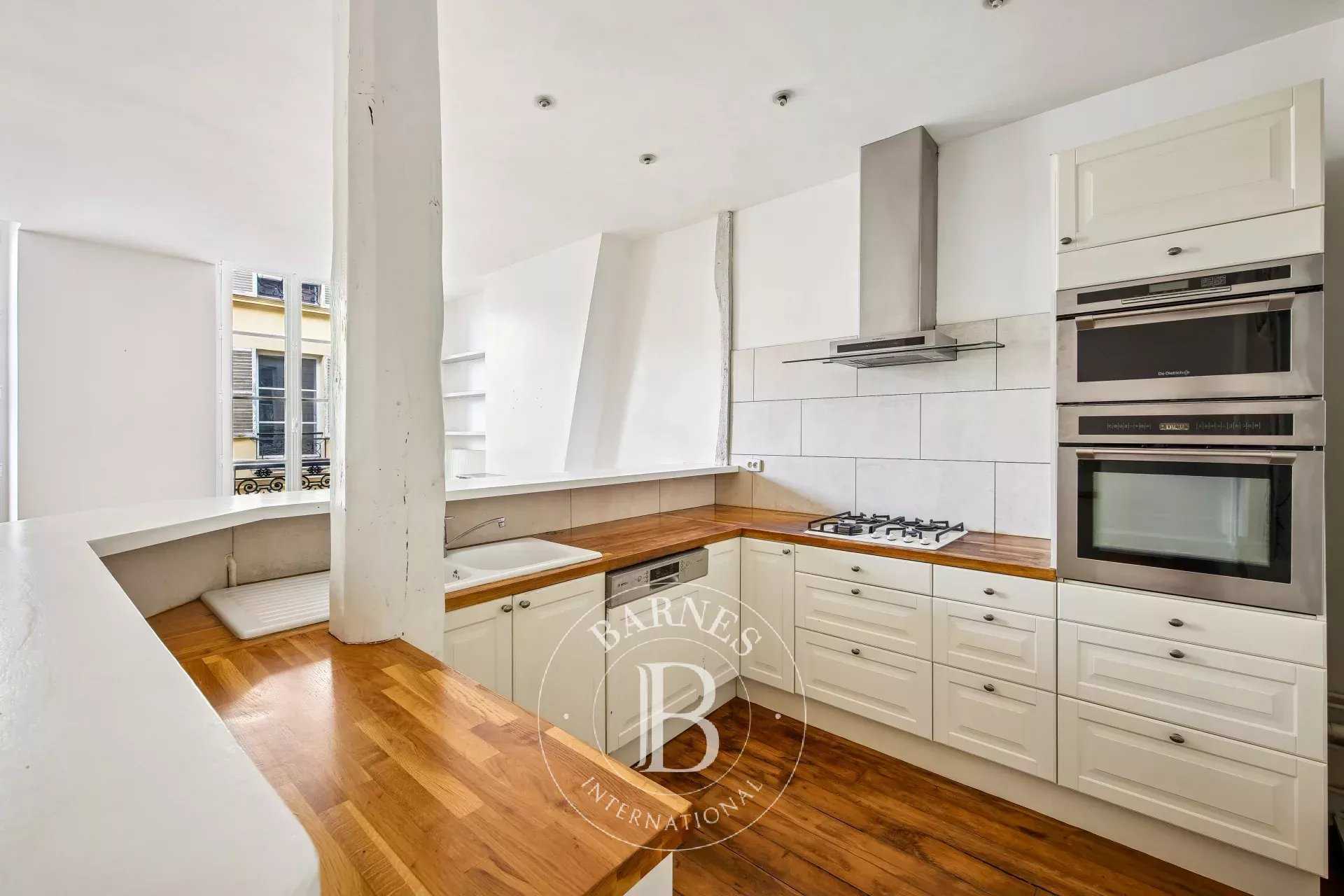 Versailles  - Appartement 3 Pi&egrave;ces 2 Chambres