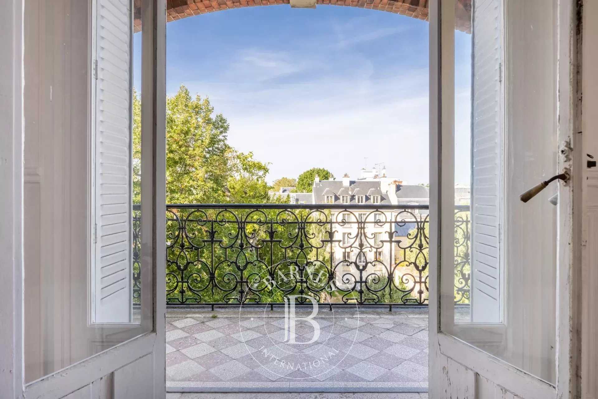 Versailles  - Appartement 6 Pièces 4 Chambres