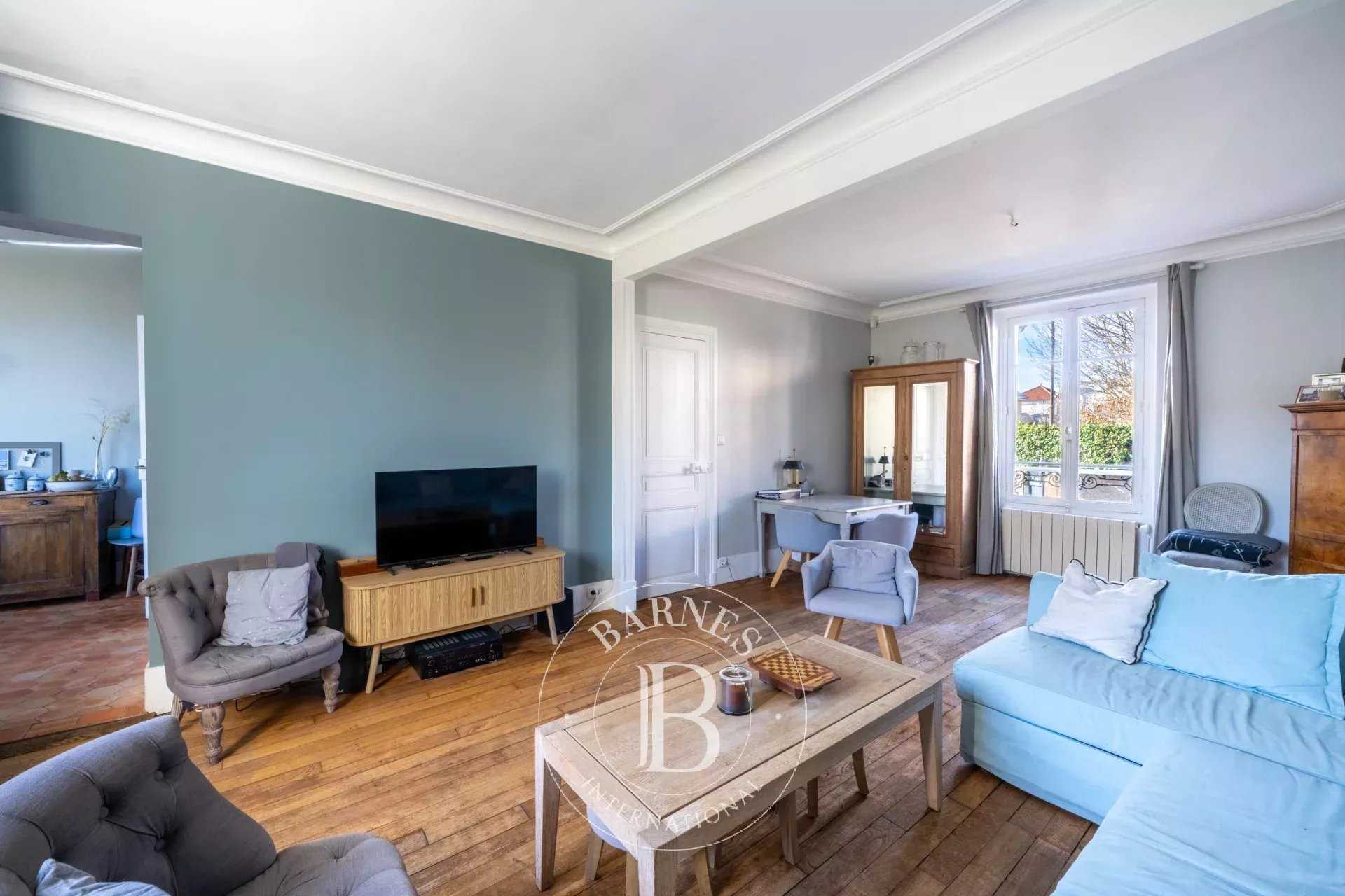 Le Chesnay-Rocquencourt  - Maison 7 Pi&egrave;ces 5 Chambres