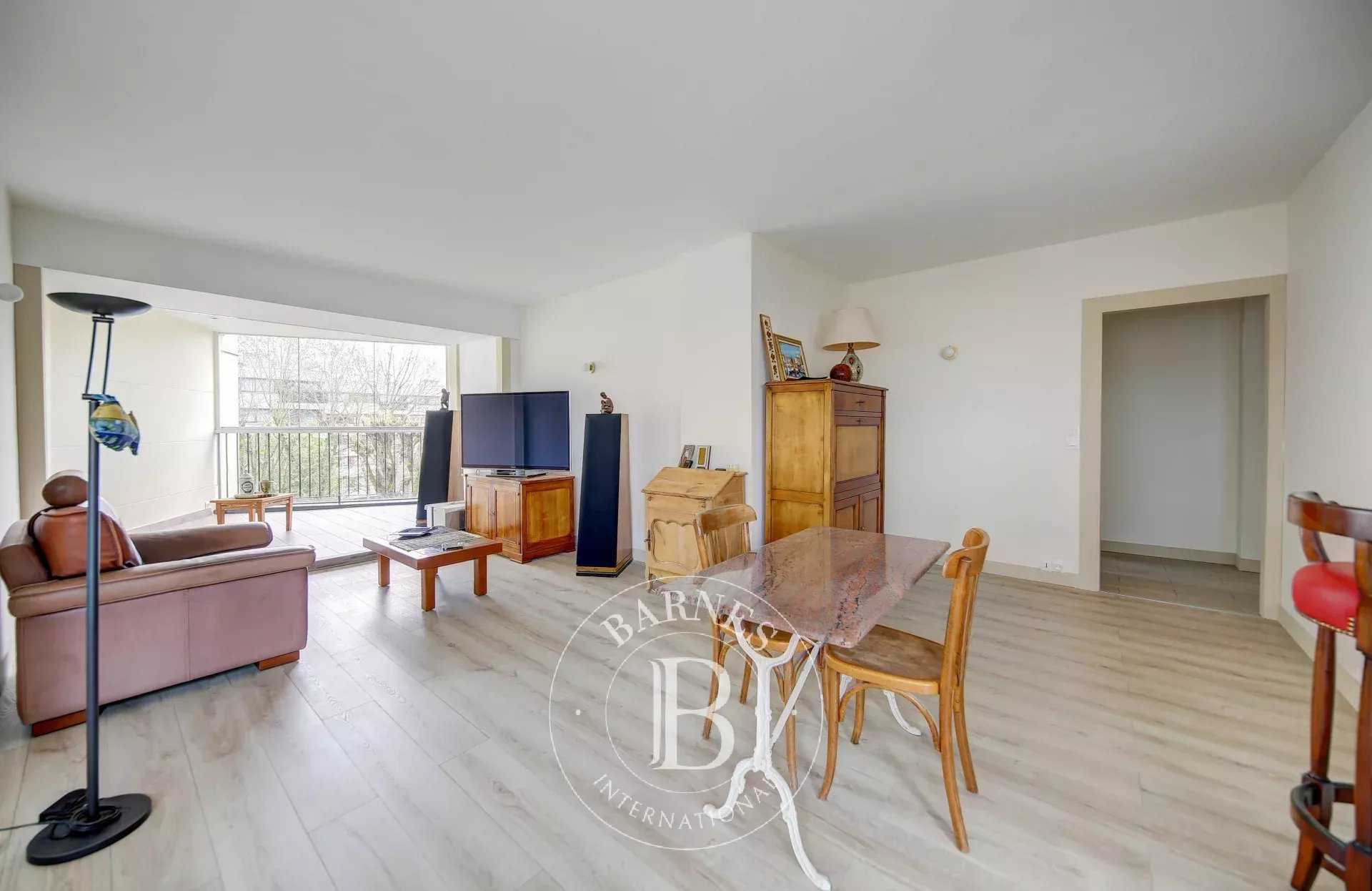 Le Chesnay  - Appartement 3 Pi&egrave;ces 2 Chambres