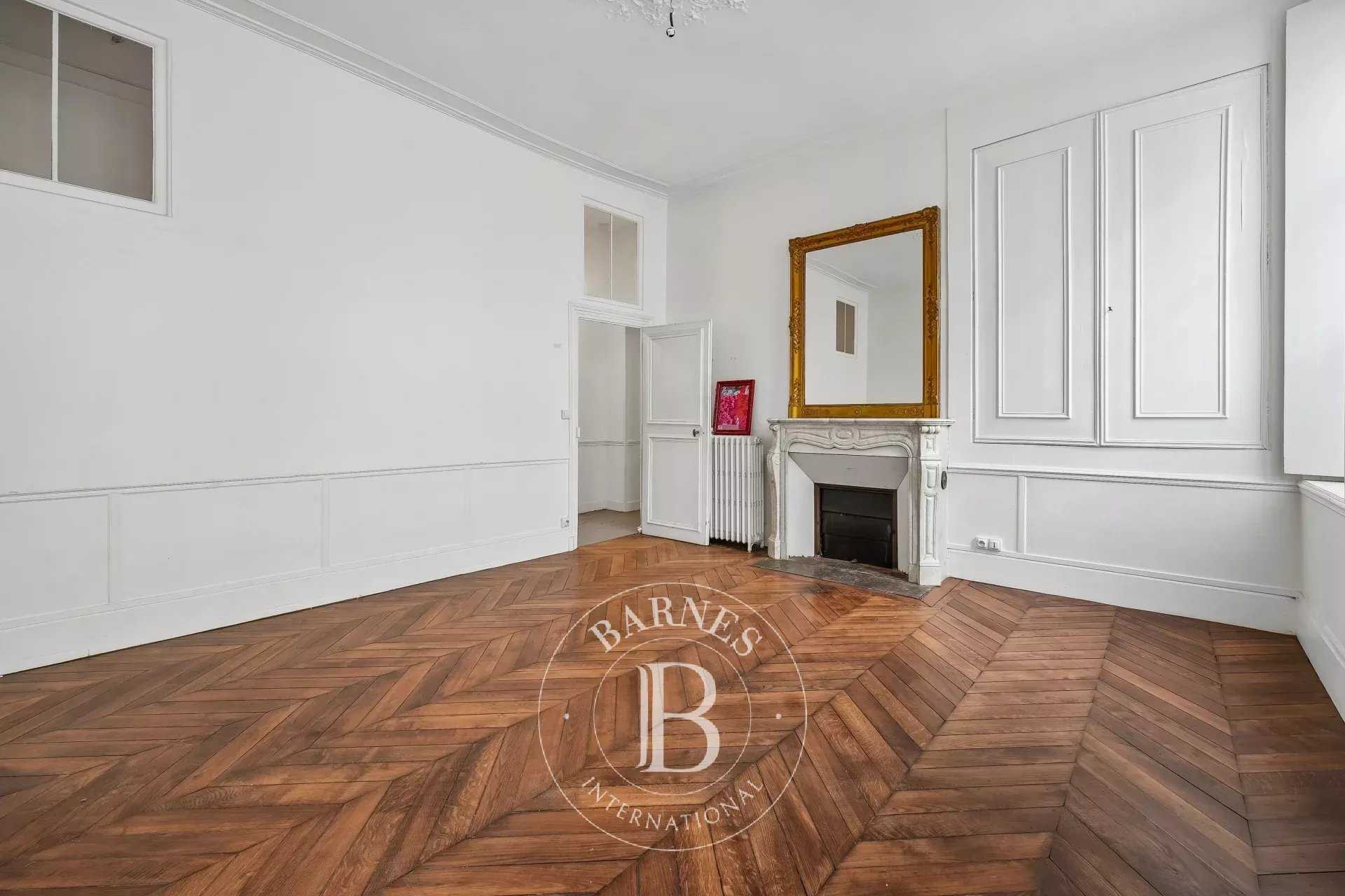 Versailles  - Appartement 4 Pi&egrave;ces 2 Chambres