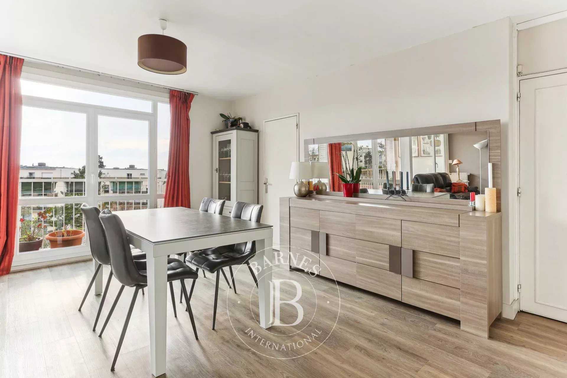 Versailles  - Appartement 4 Pièces 2 Chambres