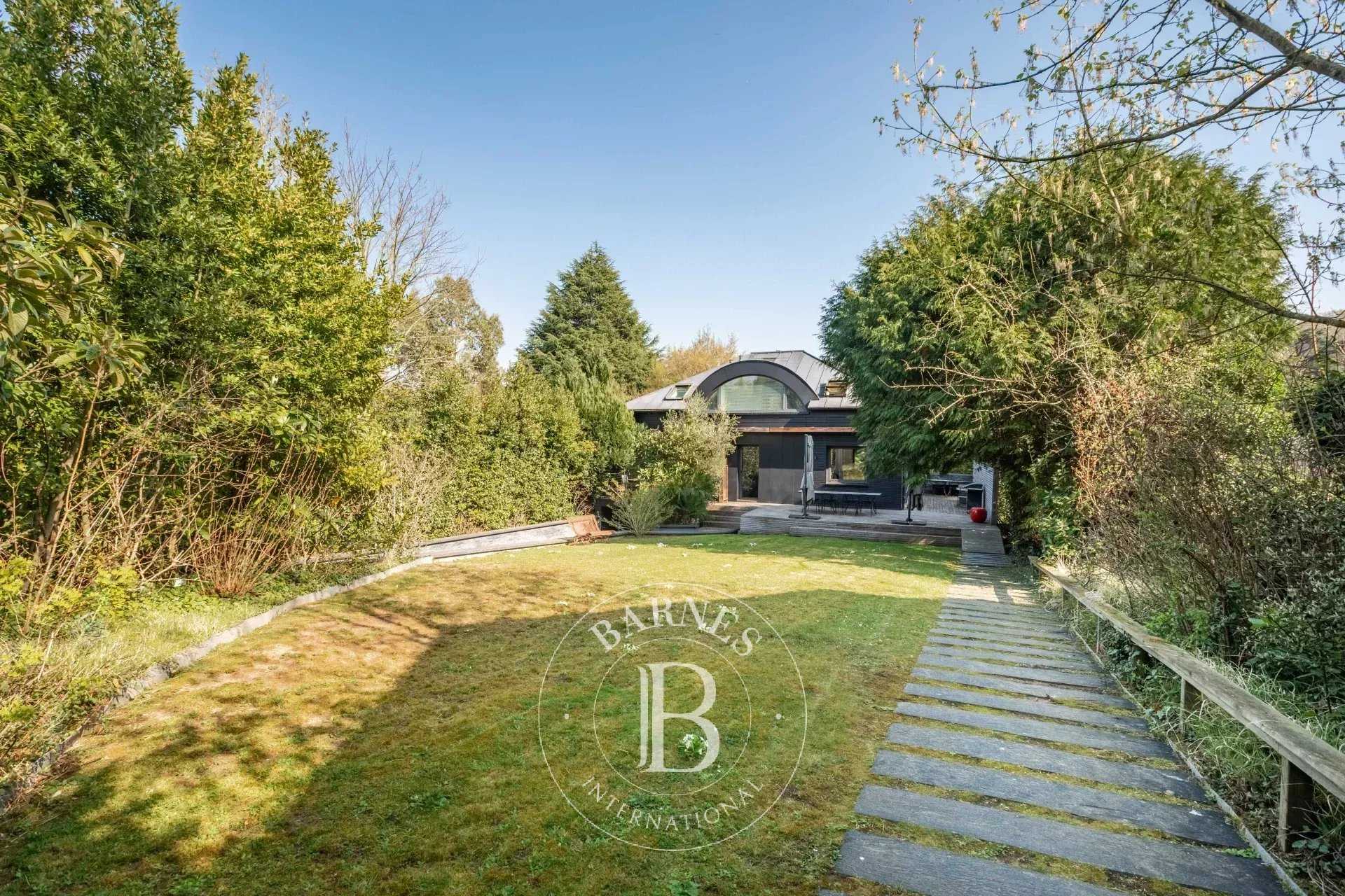 La Celle-Saint-Cloud  - Maison 9 Pi&egrave;ces 4 Chambres