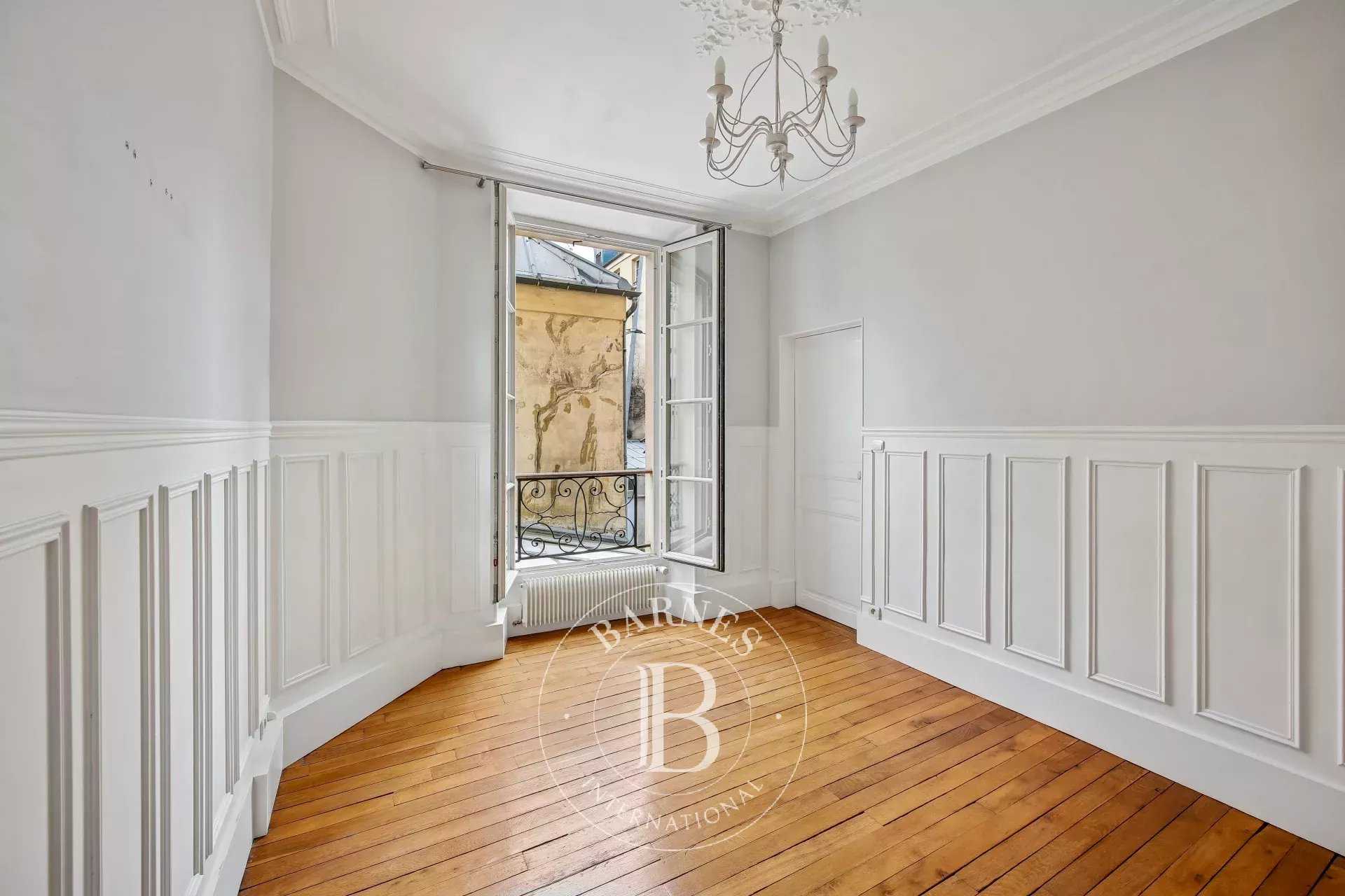 Versailles  - Appartement 3 Pi&egrave;ces 2 Chambres