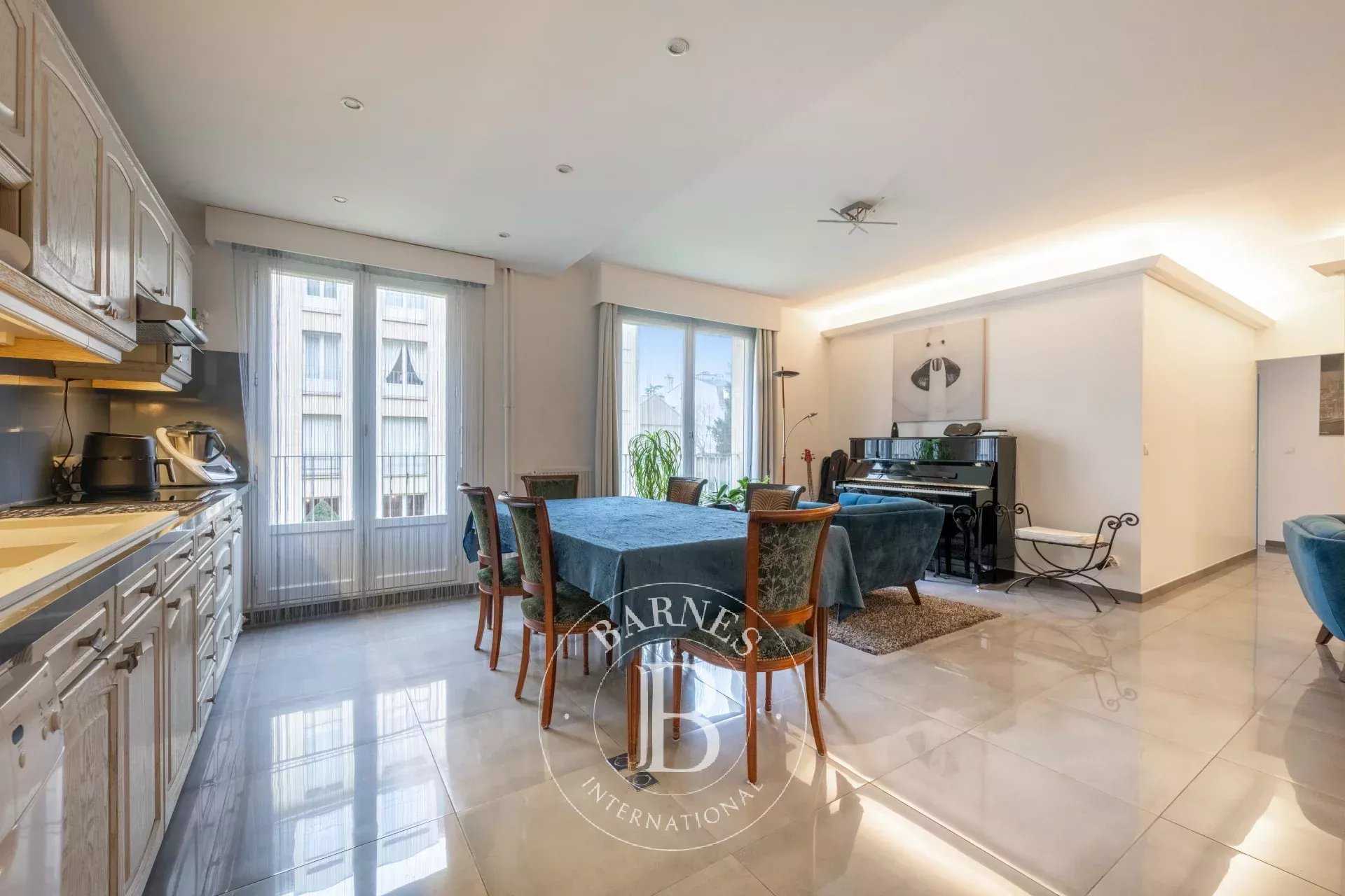 Versailles  - Appartement 6 Pièces 4 Chambres