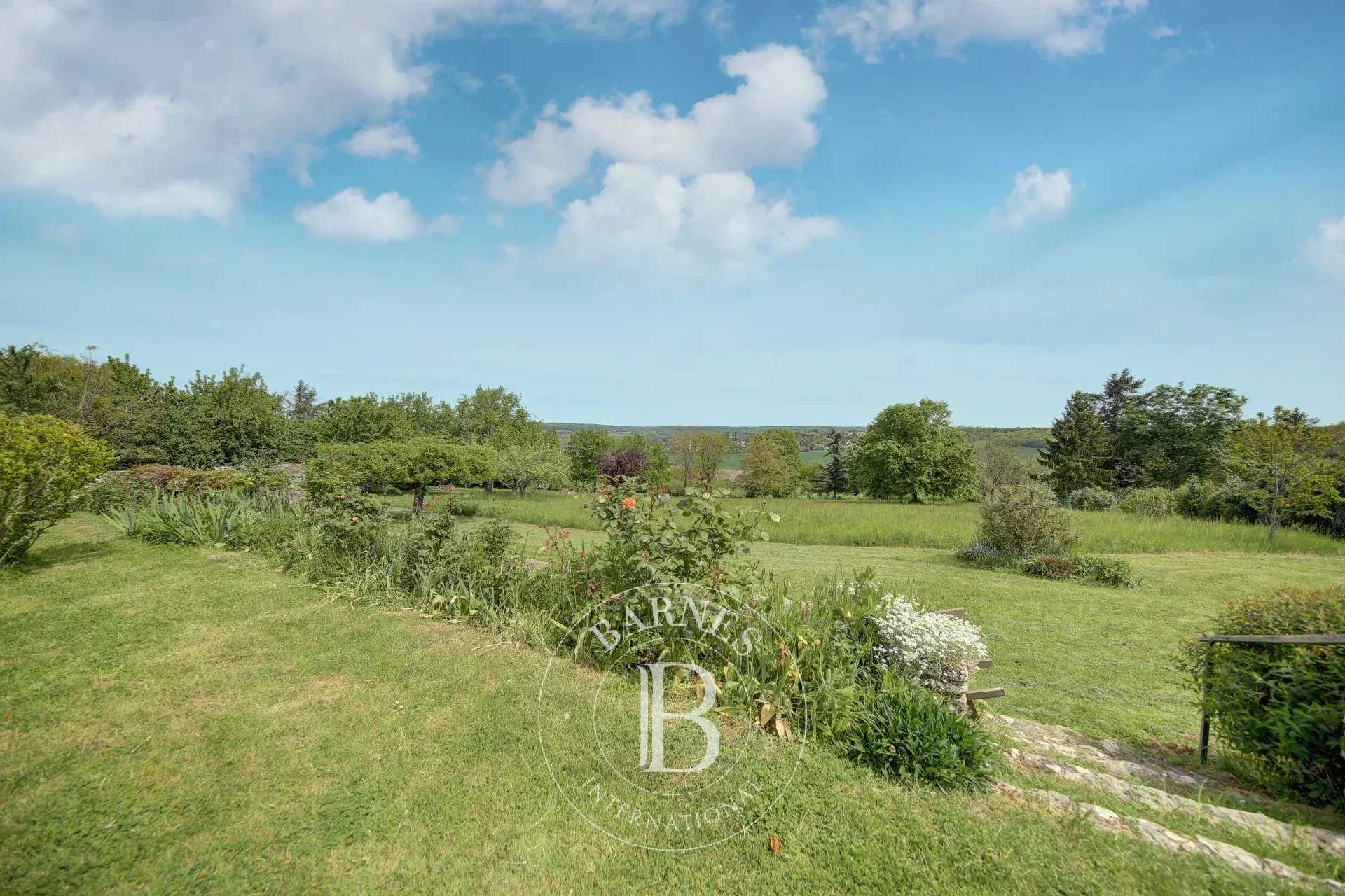 Montainville  - Maison 12 Pi&egrave;ces 5 Chambres