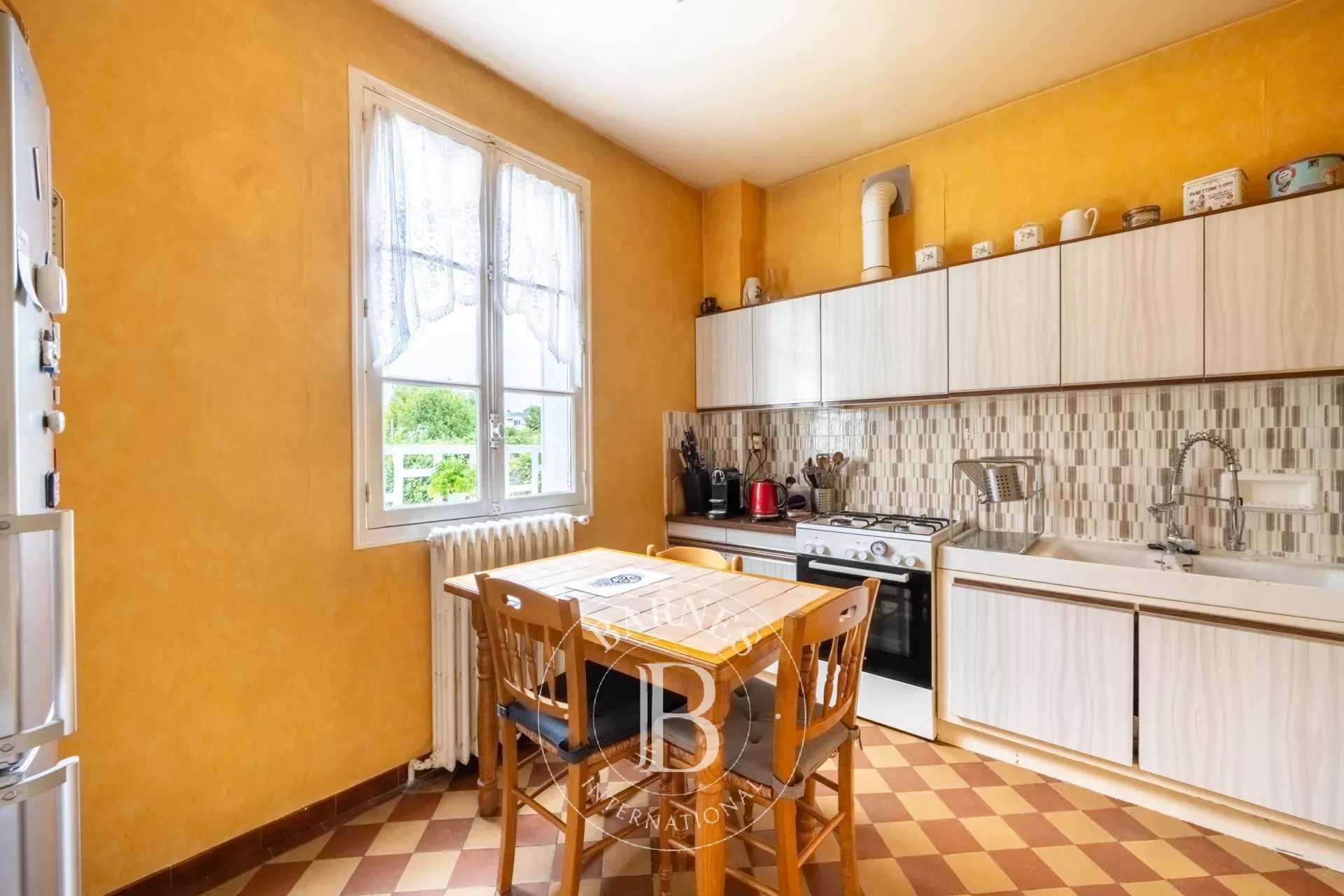 Le Chesnay-Rocquencourt  - Maison de ville 5 Pièces 3 Chambres