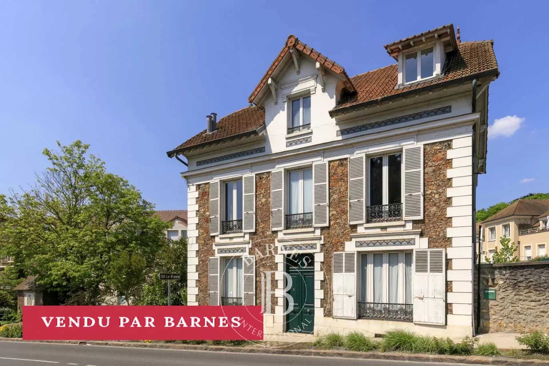 Bièvres  - Maison 9 Pièces 7 Chambres