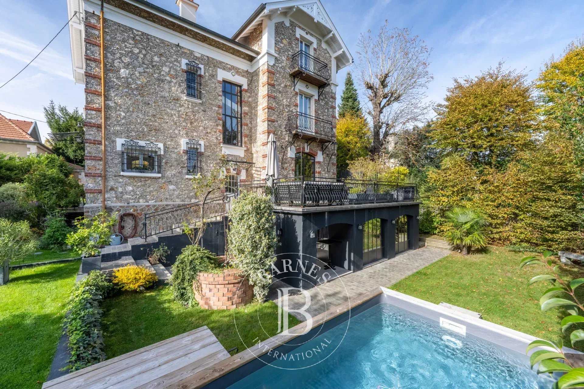 La Celle-Saint-Cloud  - House 6 Bedrooms