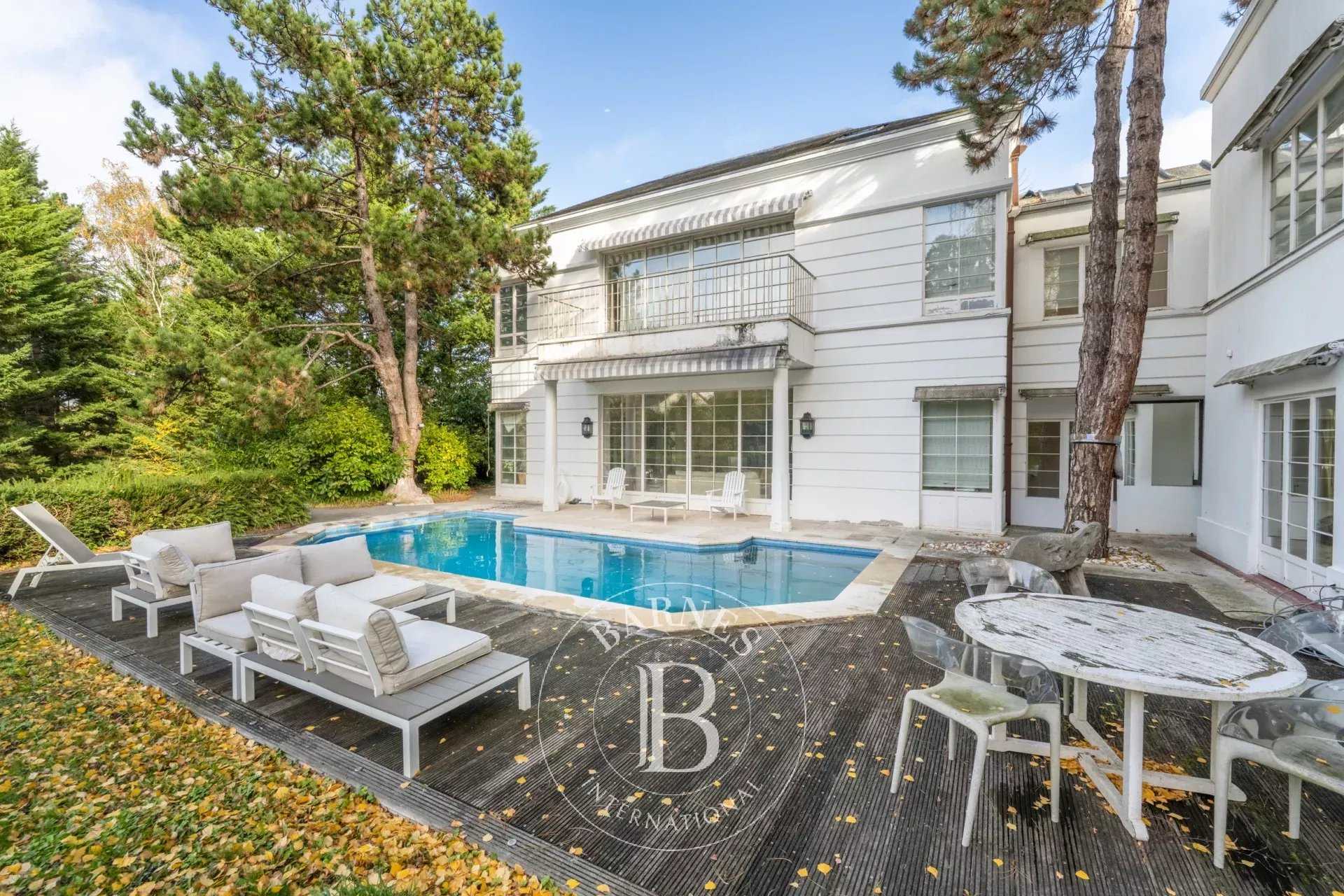 Louveciennes  - House 8 Bedrooms