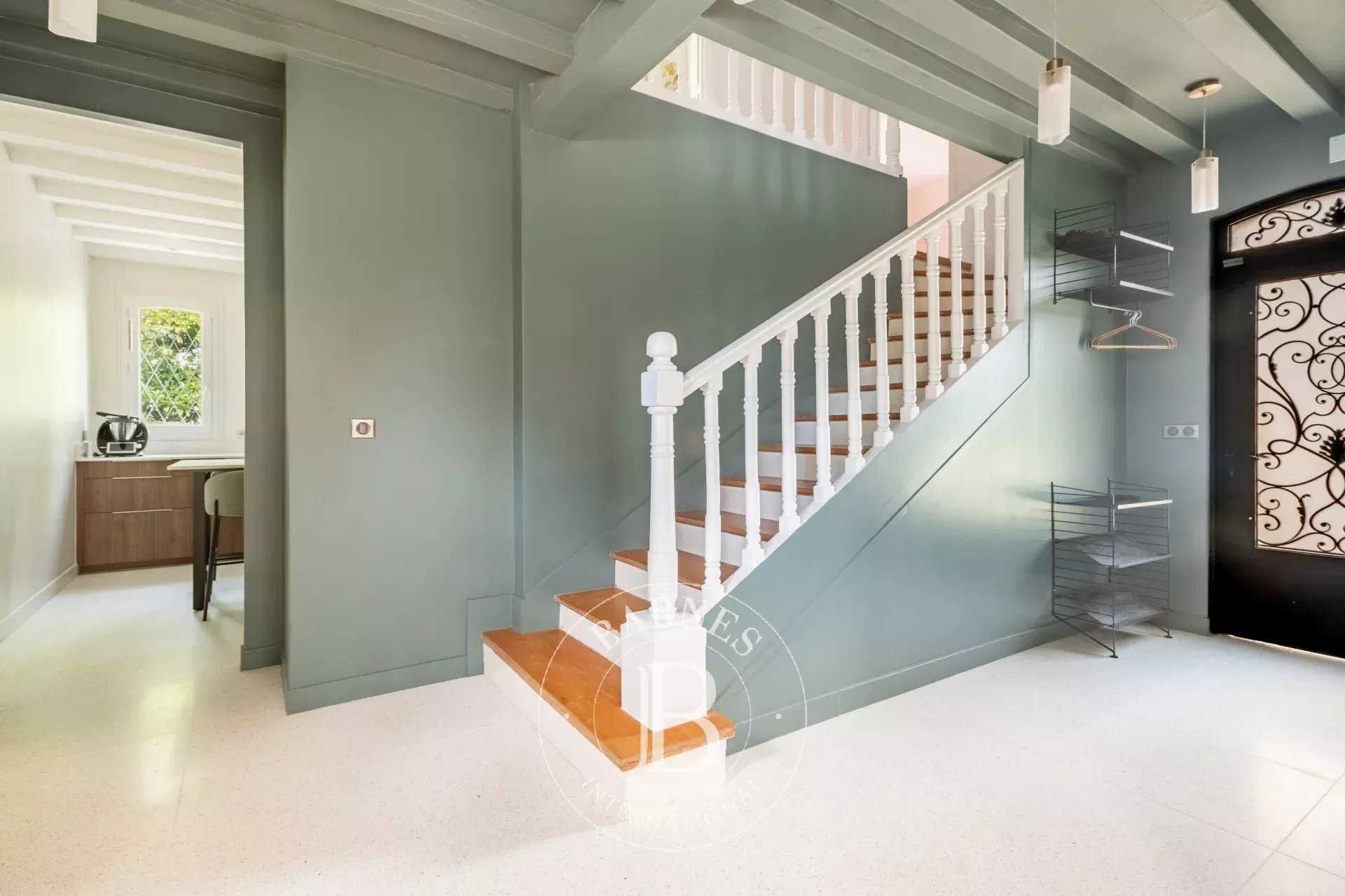 Noisy-le-Roi  - House 5 Bedrooms