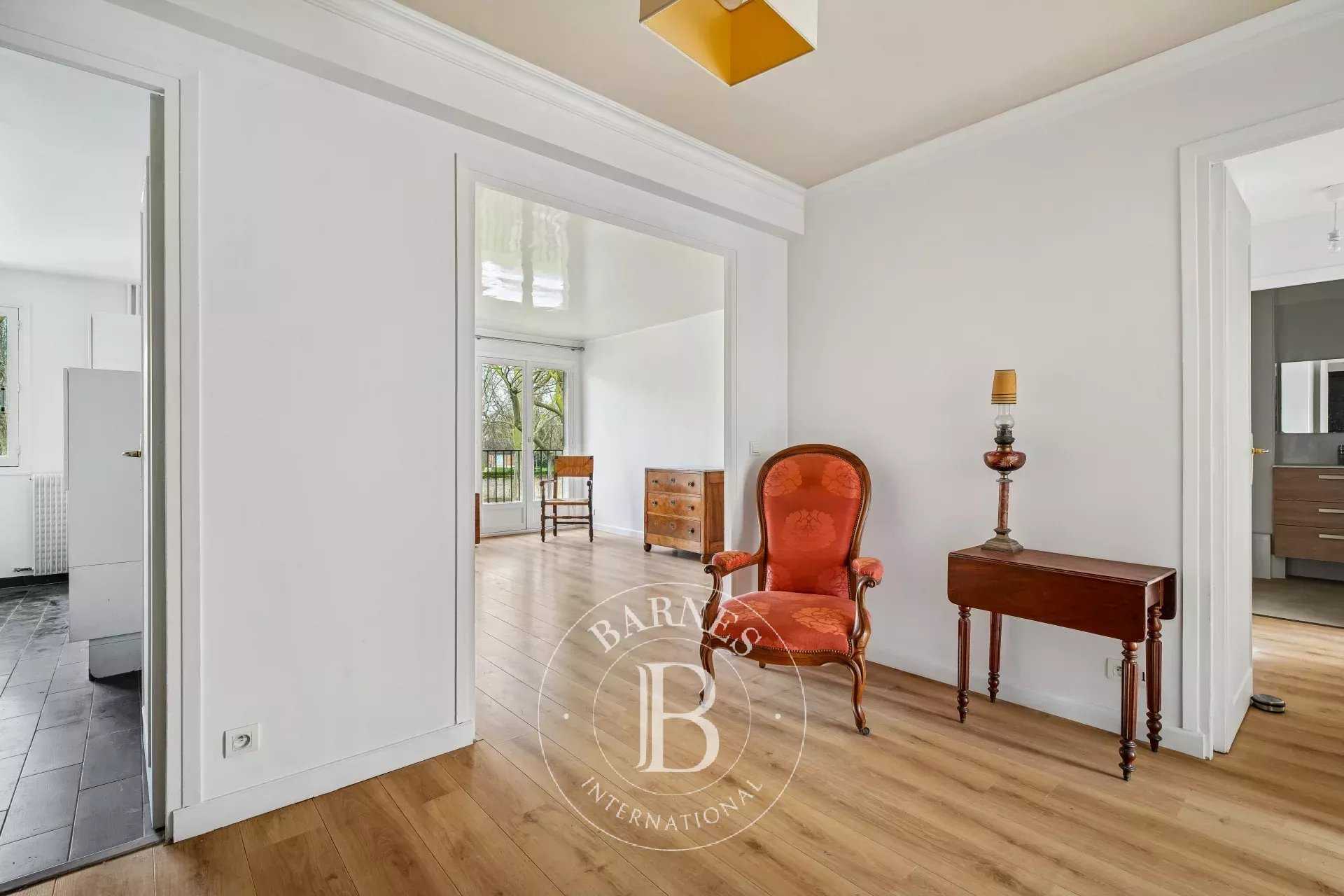 Versailles  - Piso 4 Cuartos 3 Habitaciones