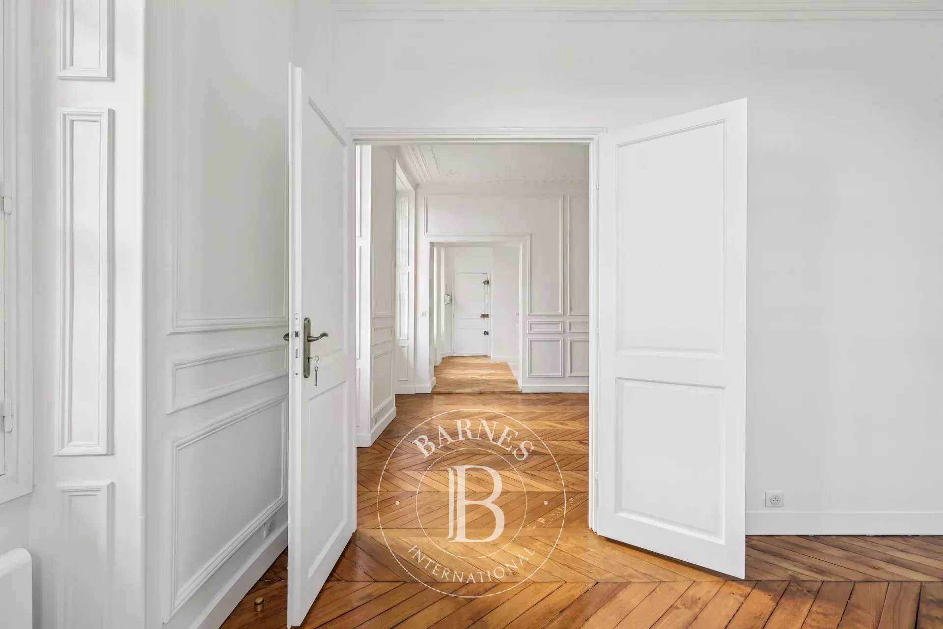 Versailles  - Apartment 1 Bedroom