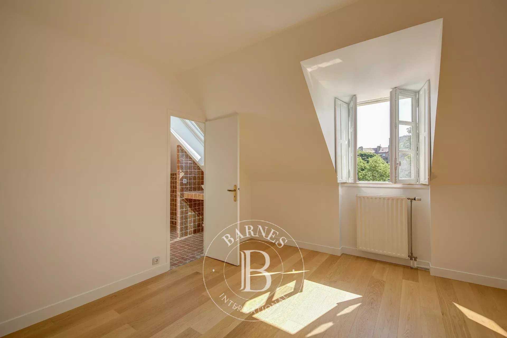 Versailles  - Apartment 2 Bedrooms