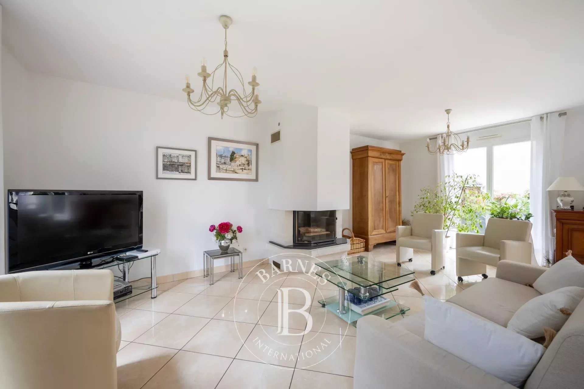 Le Chesnay-Rocquencourt  - House 4 Bedrooms
