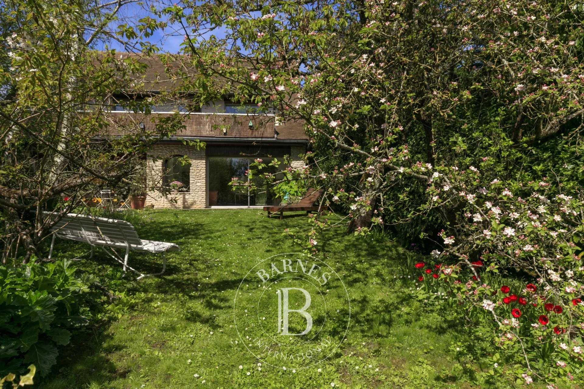 Verrières-le-Buisson  - Maison 9 Pi&egrave;ces 5 Chambres