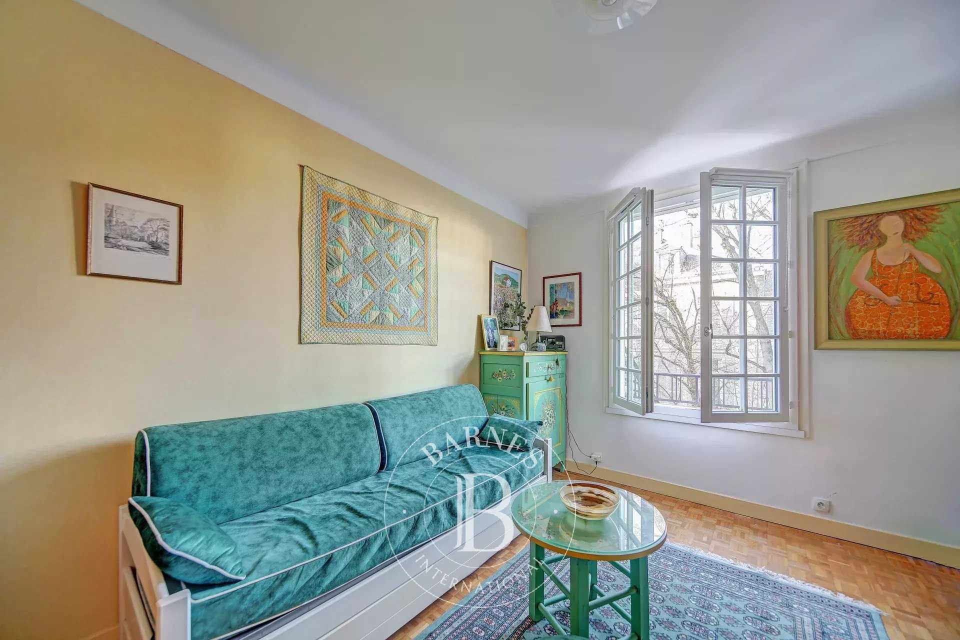 Versailles  - Apartment 3 Bedrooms